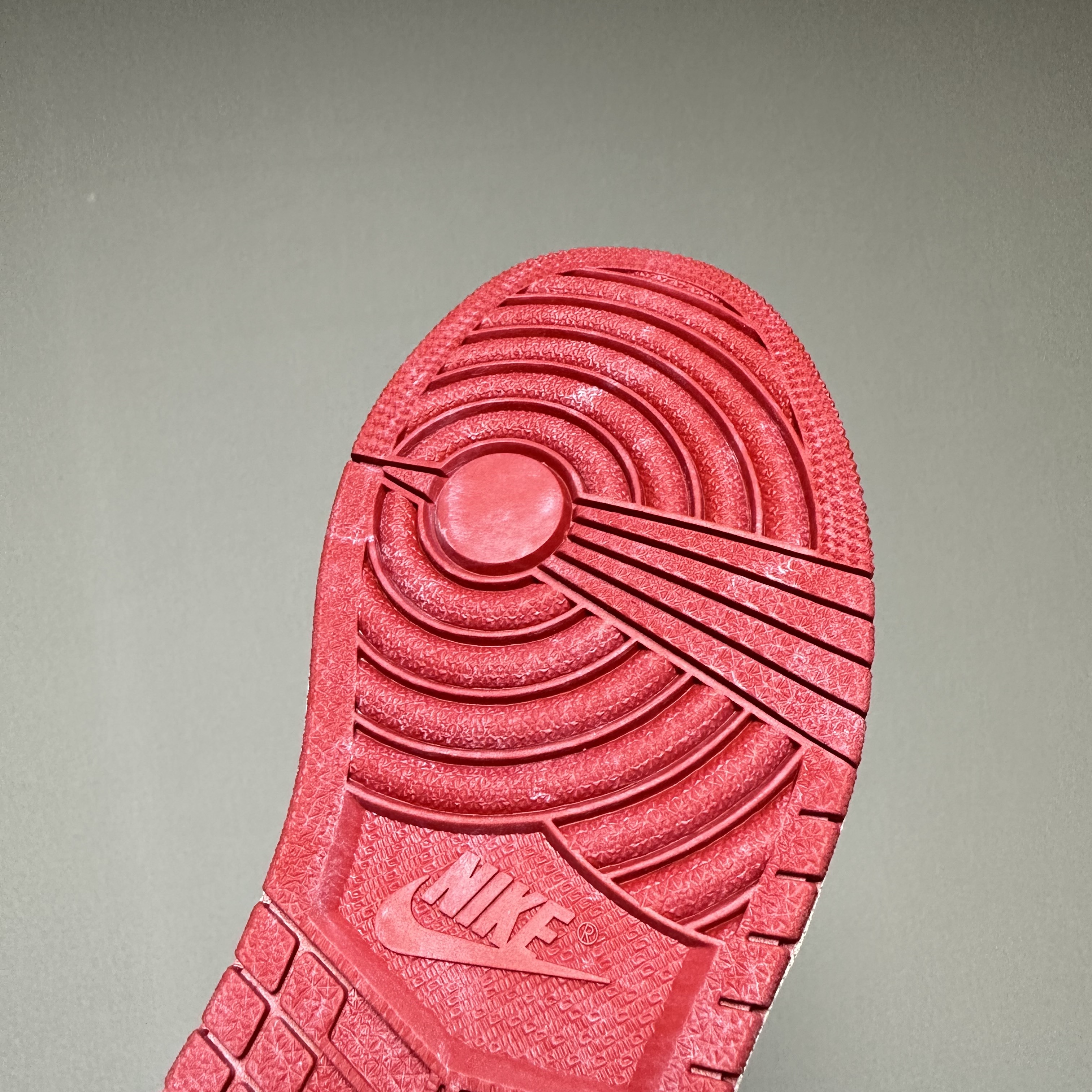 Jordan 1 Retro High OG Chicago 2022 착용 스타일 - 4