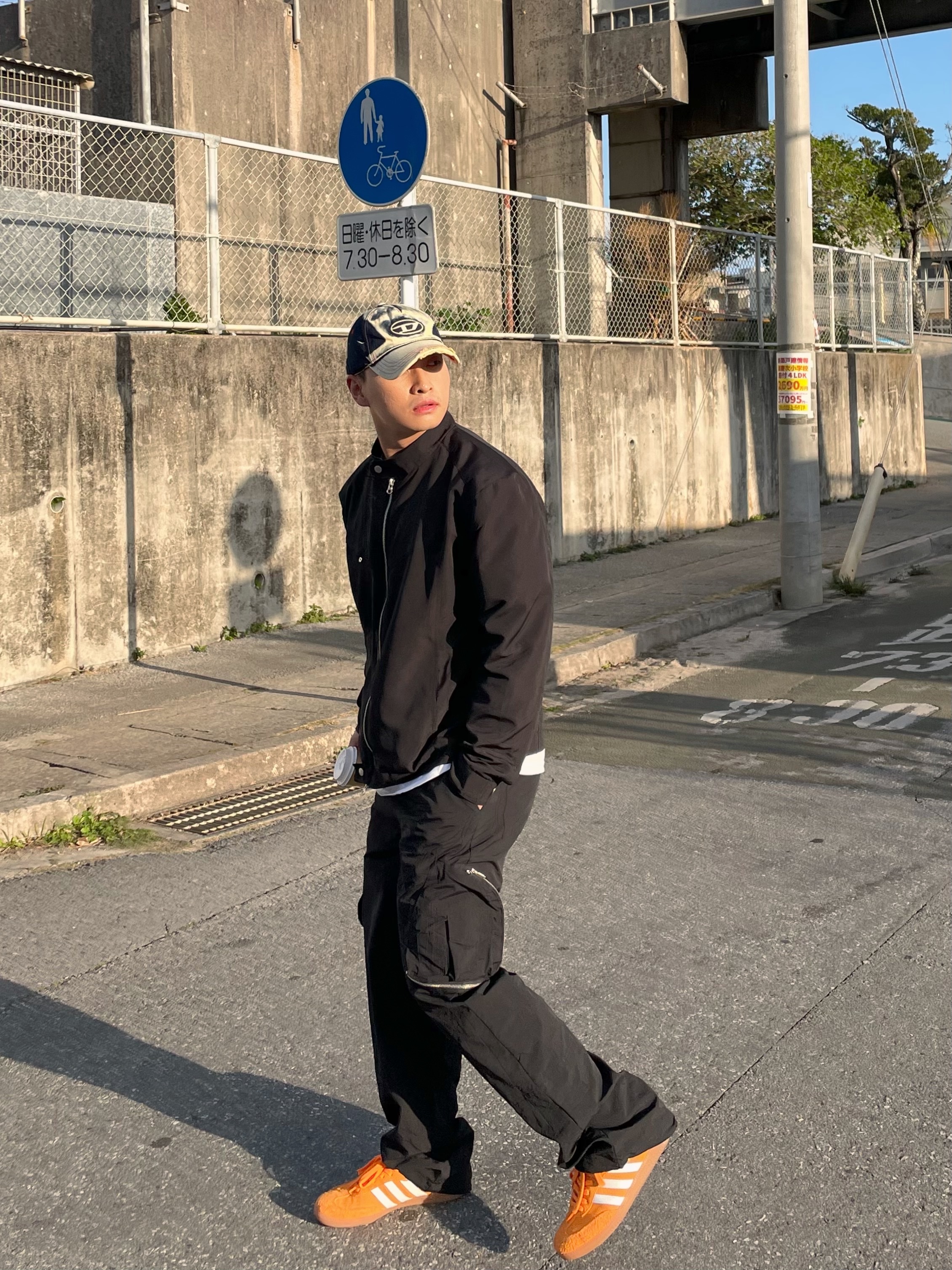 Diesel C-Seymon Treated Denim Baseball Cap Blue White, Adidas Samba OG Orange Rush 착용 스타일