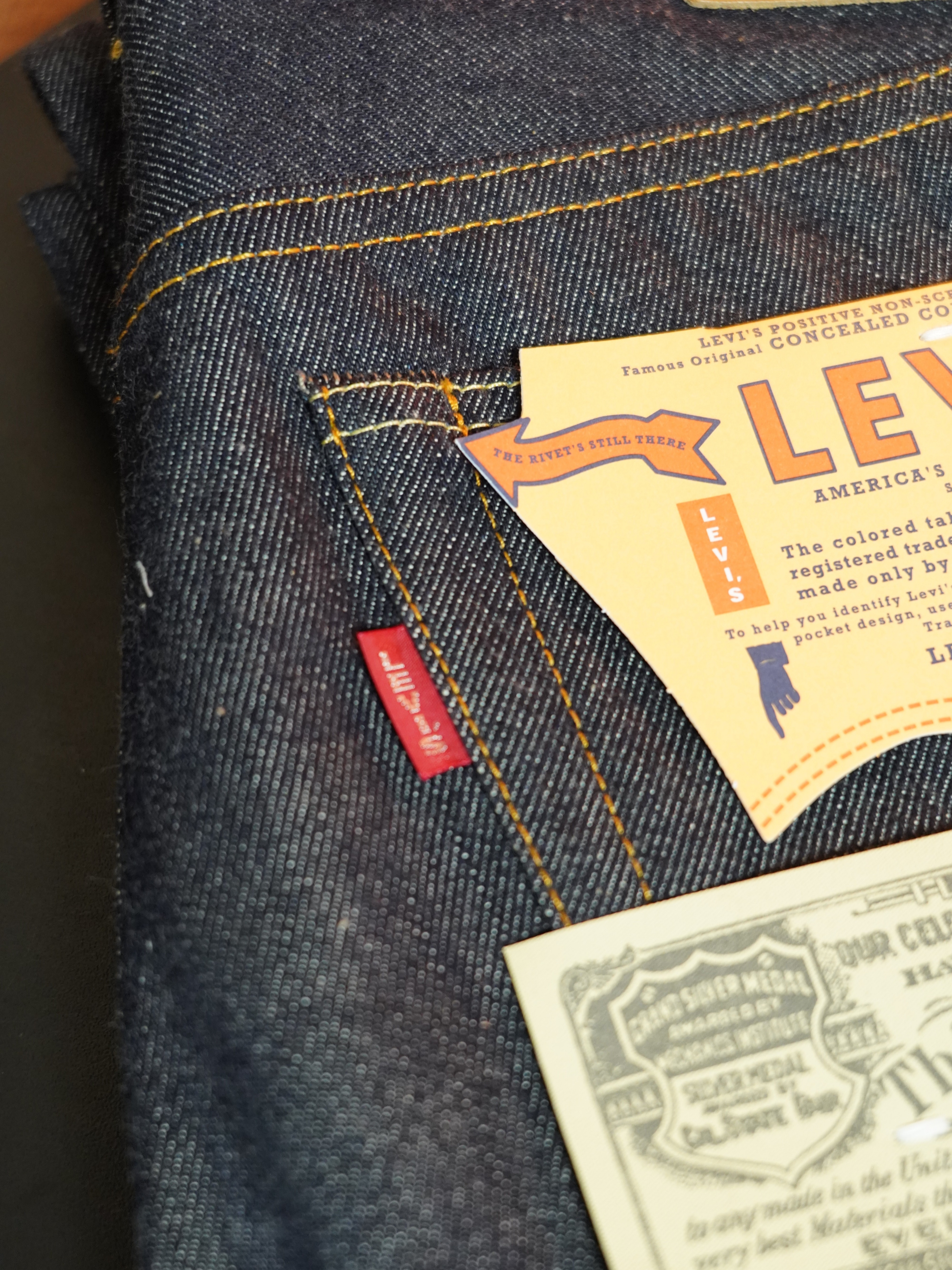 LVC 1954 501 Rigid Cotton Jean Dark Indigo 착용 스타일 - 2