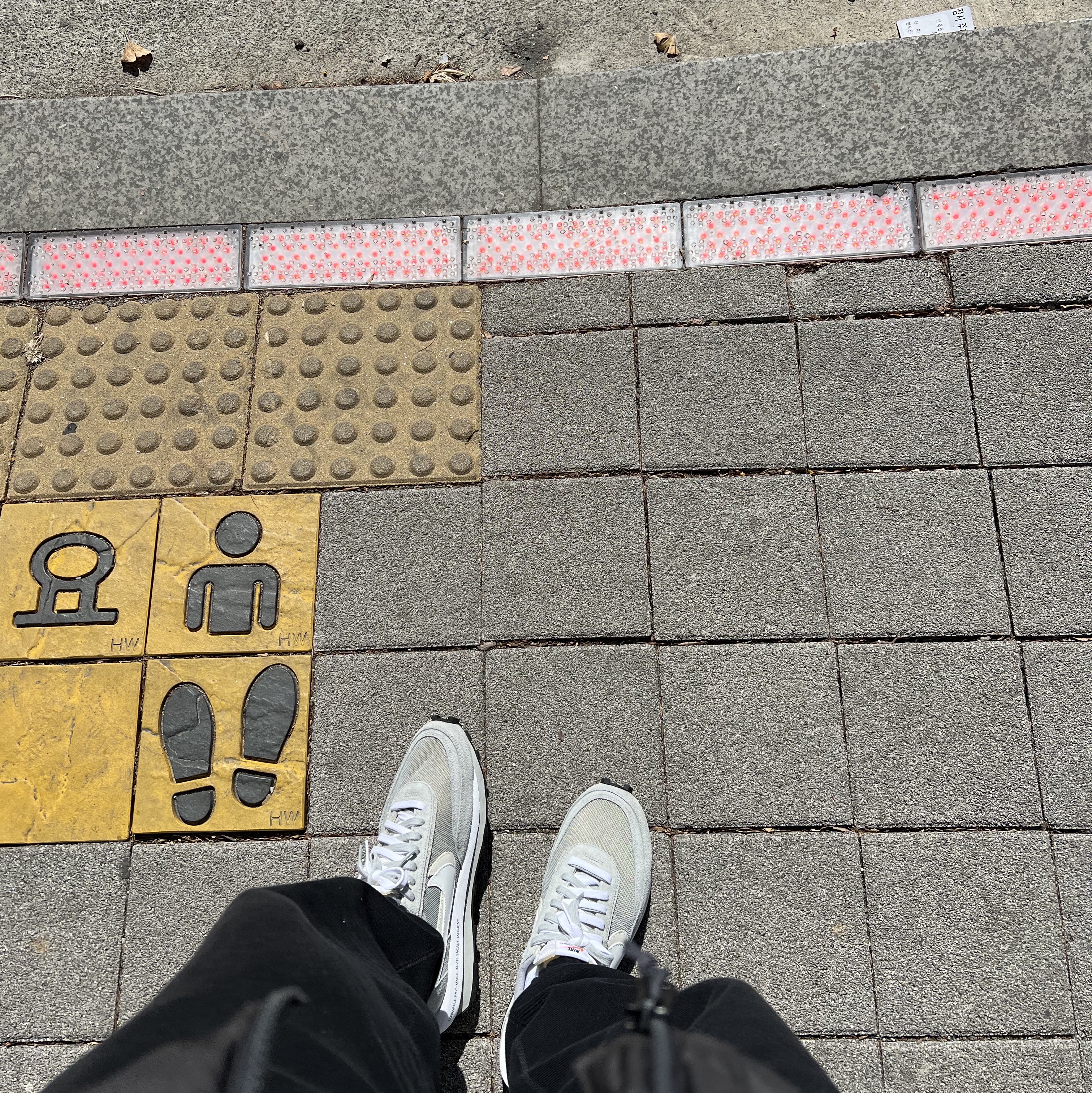 Nike x Sacai x Fragment LDWaffle Light Smoke Grey 착용 스타일