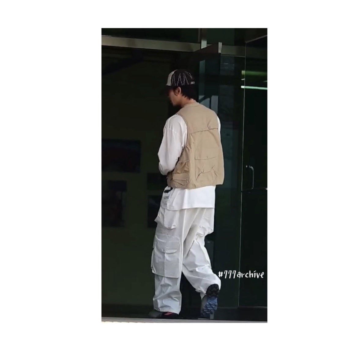 Salomon x MM6 Maison Margiela Cross Low Kelp Vintage Khaki 착용 스타일 - 4