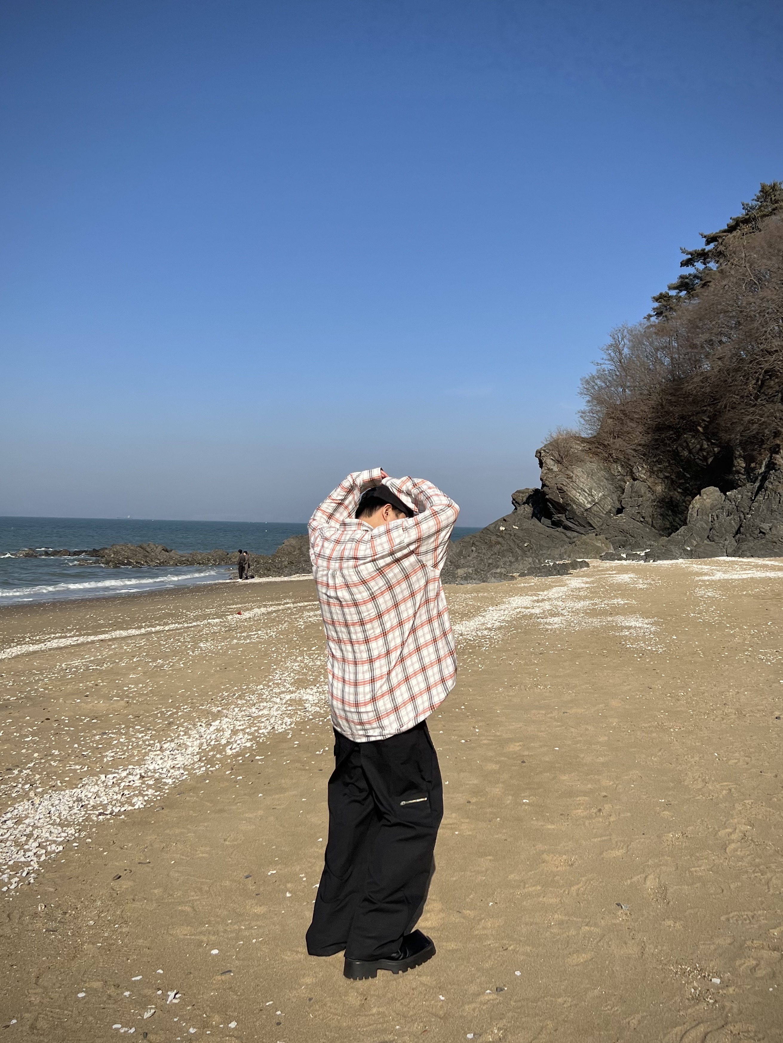 Our Legacy Borrowed BD Shirt Off White Orange Memory Check, Balenciaga Rhino Derby Shoes Black 착용 스타일 - 1
