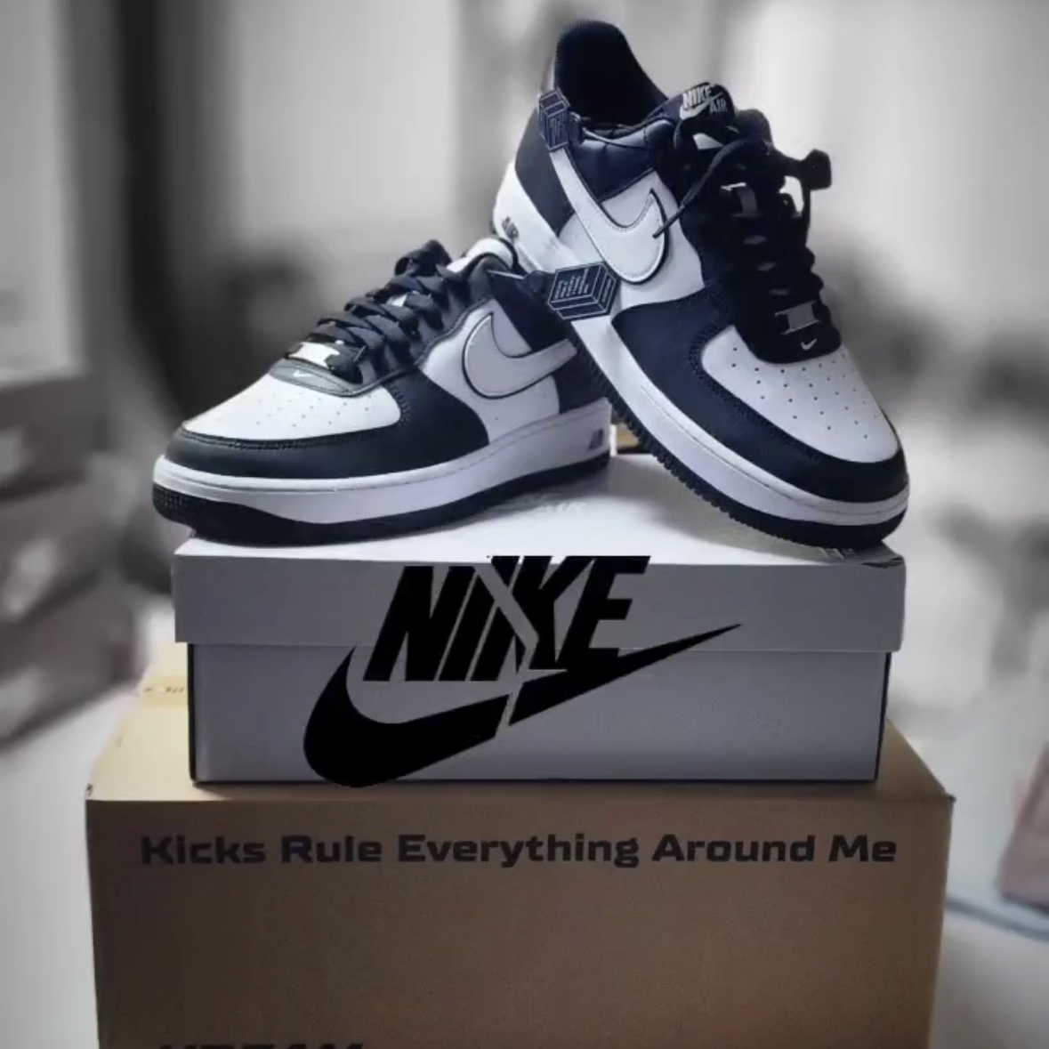 Nike Air Force 1 '07 Black White 착용 스타일