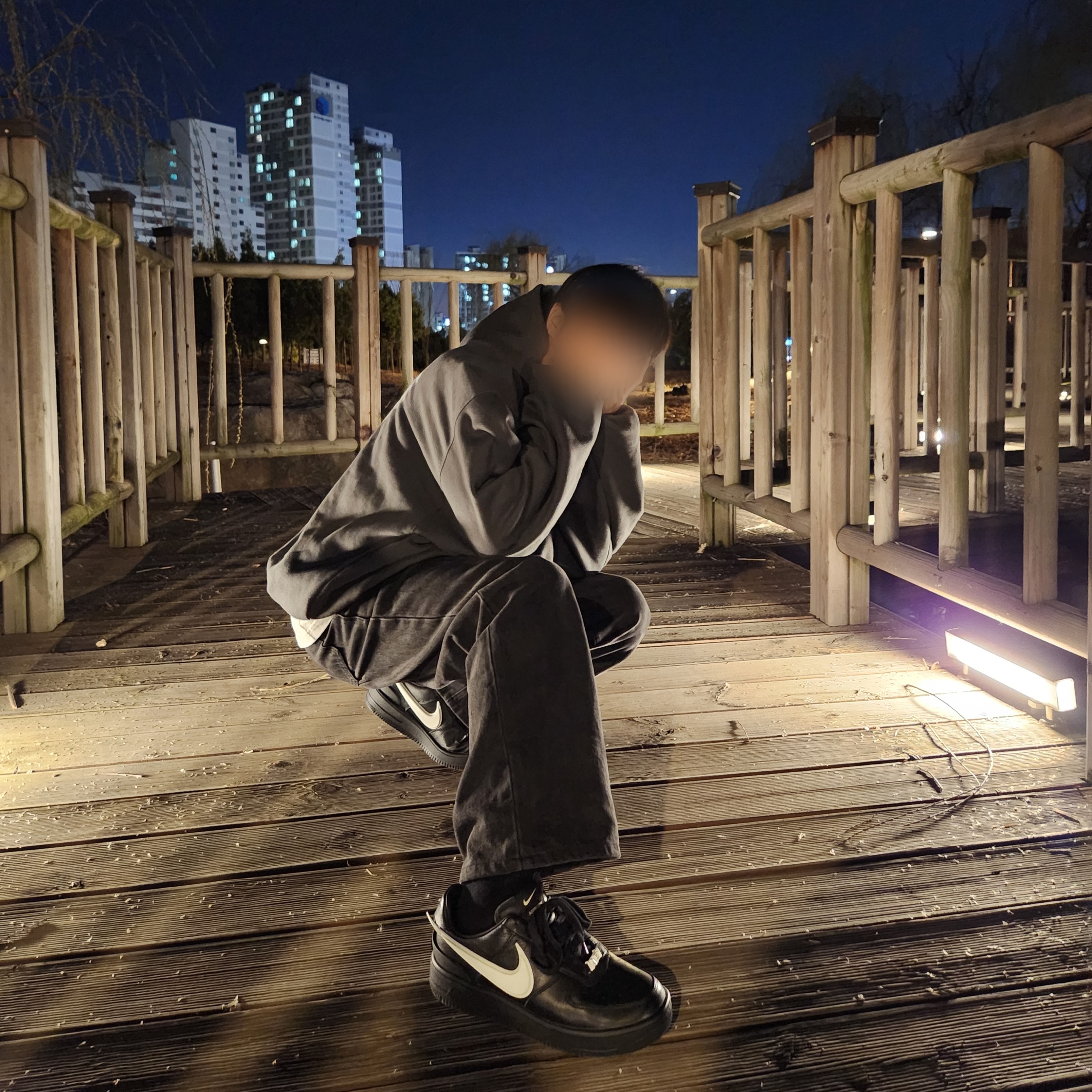 Yeezy Gap Engineered By Balenciaga Dove Hoodie Black, Nike x Ambush Air Force 1 Low SP Black 착용 스타일 - 3