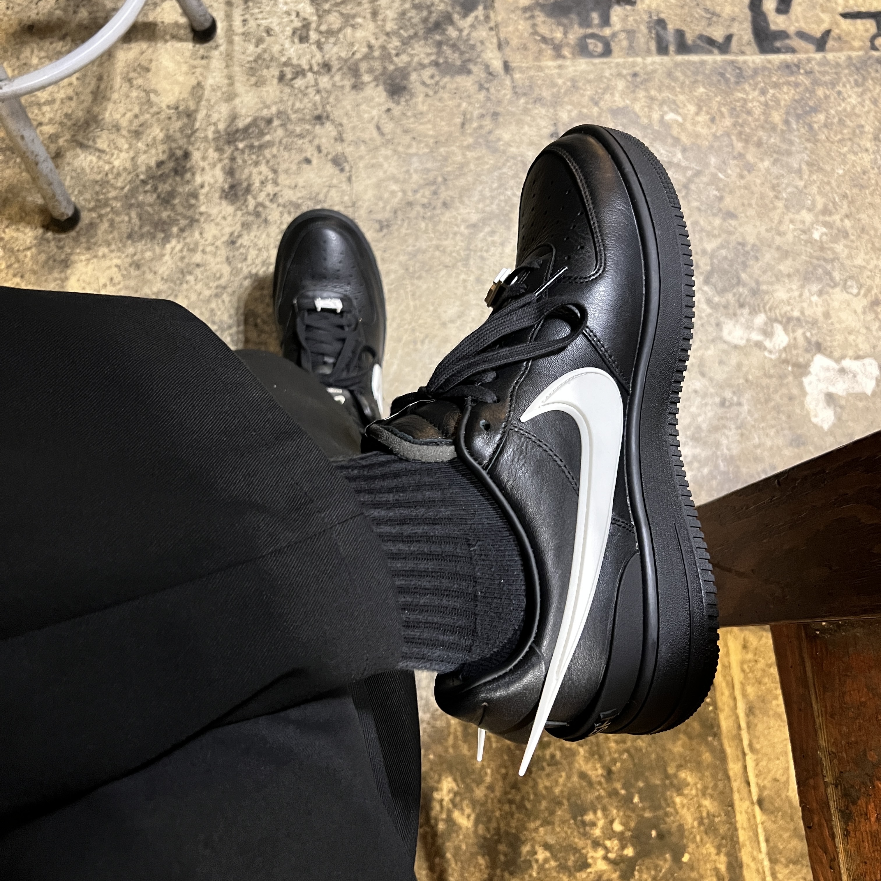 Nike x Ambush Air Force 1 Low SP Black 착용 스타일 - 1