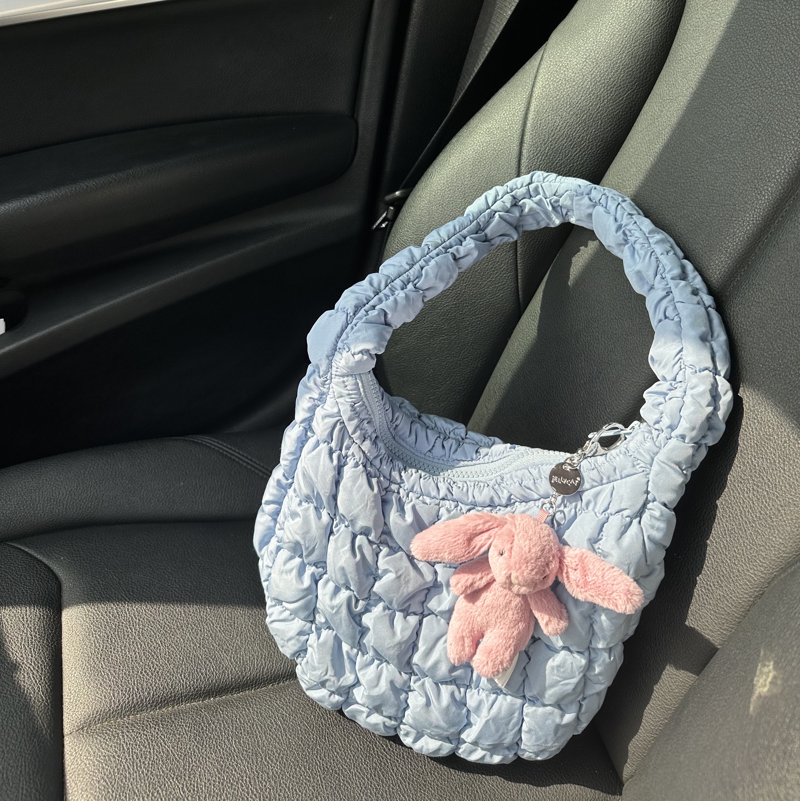 Jellycat Bashful Bunny Bag Charm Tulip, COS Quilted Mini Bag Light Blue 착용 스타일