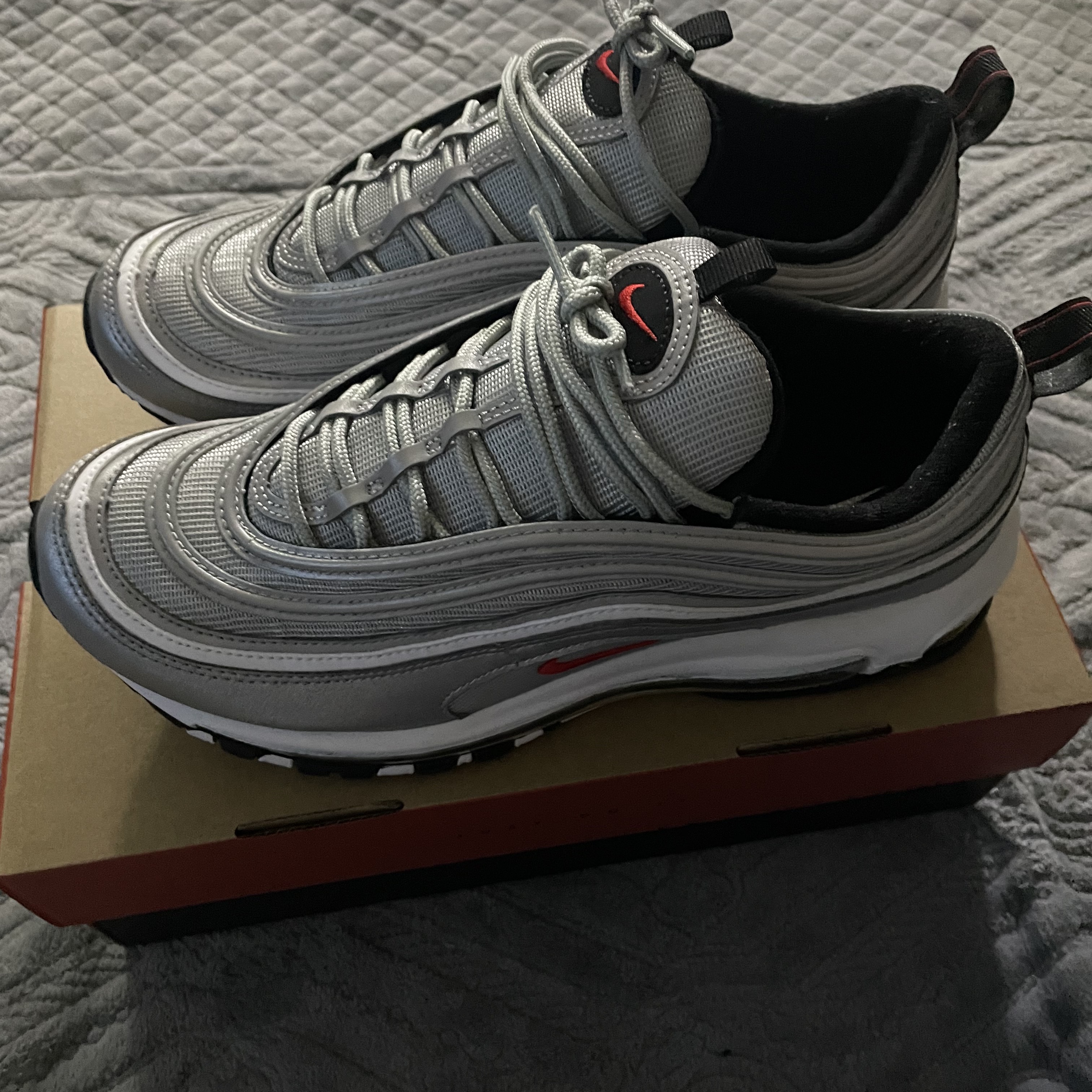 Nike Air Max 97 OG Silver Bullet 2022 착용 스타일 - 3