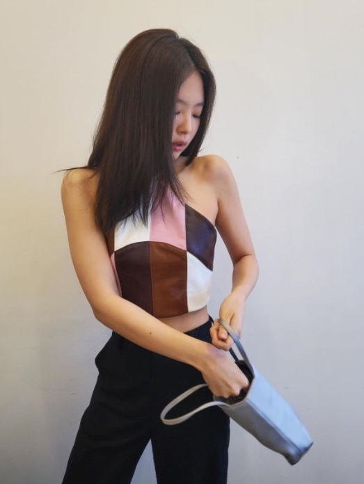 Hai Little Silk Bag Light Blue 착용 스타일