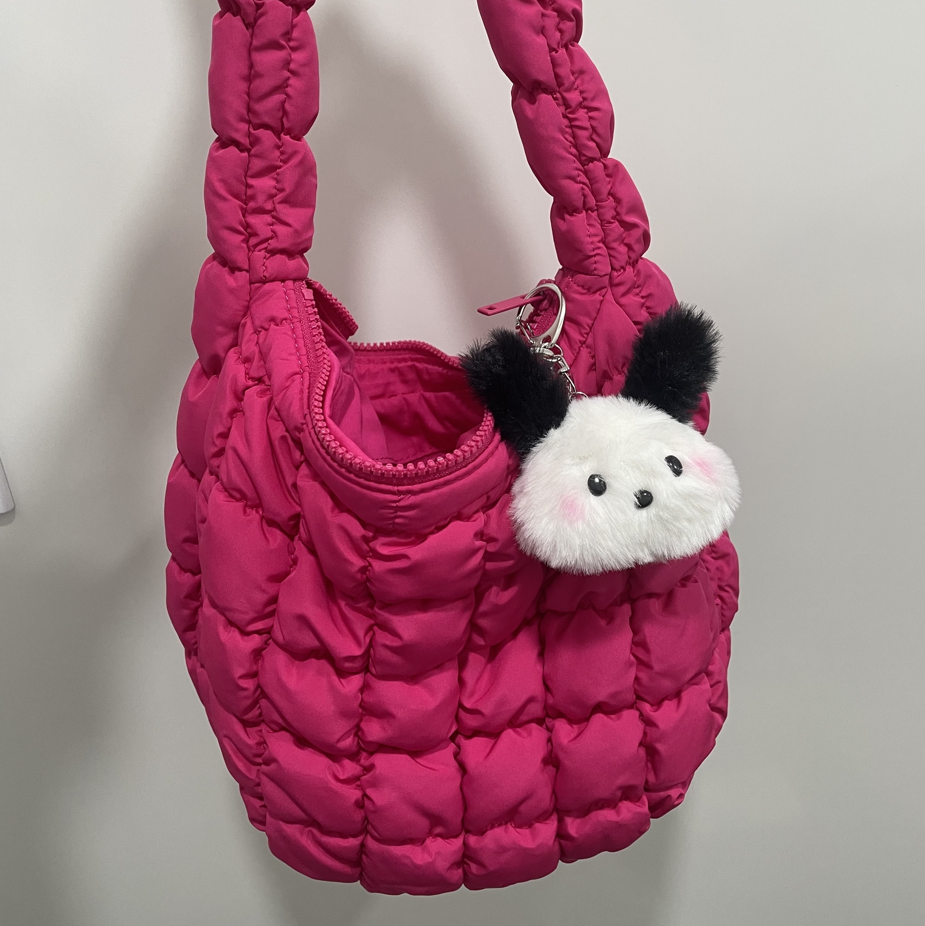 COS Quilted Mini Bag Pink 착용 스타일