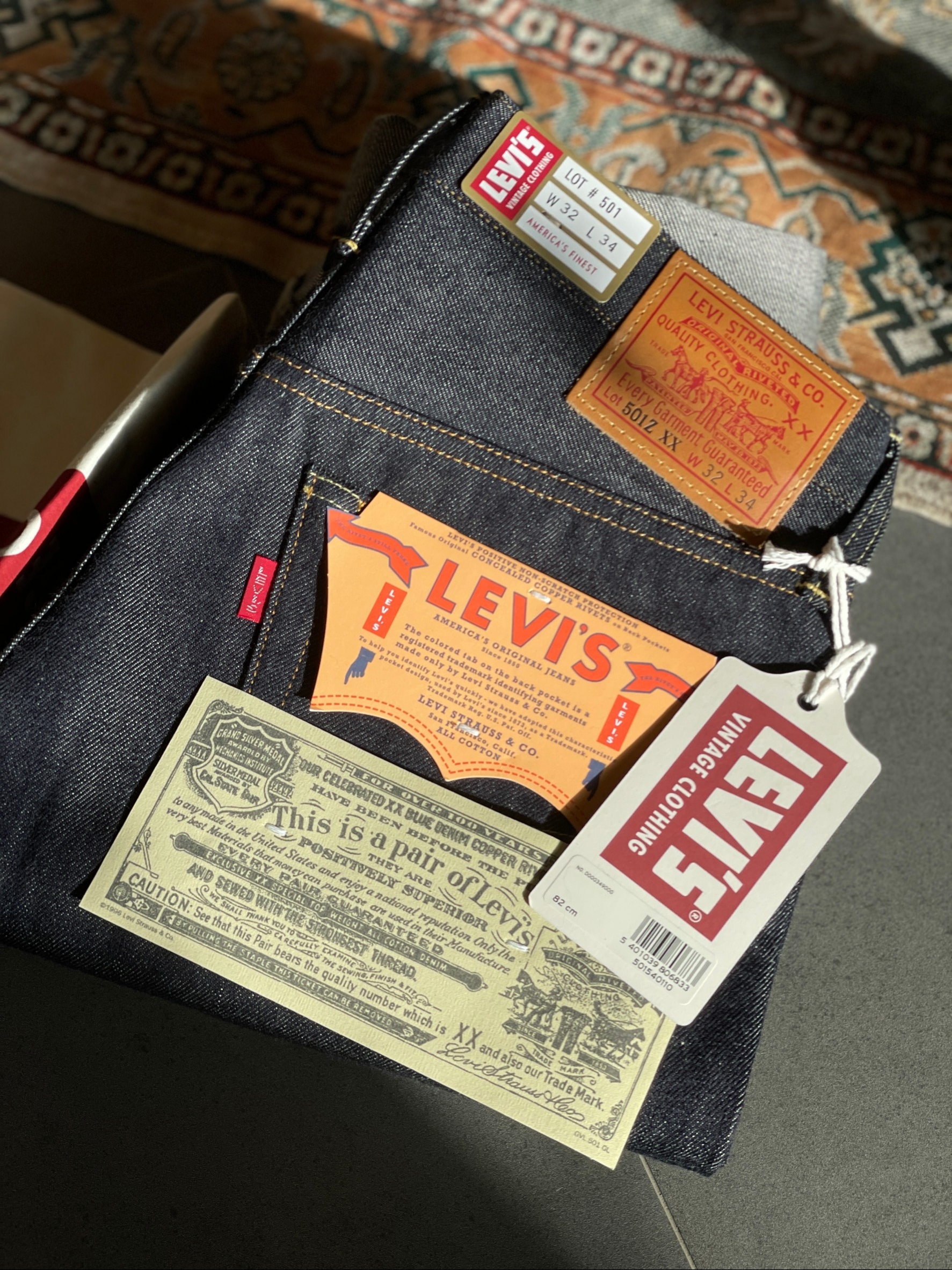 LVC 1954 501 Rigid Cotton Jean Dark Indigo 착용 스타일 - 2