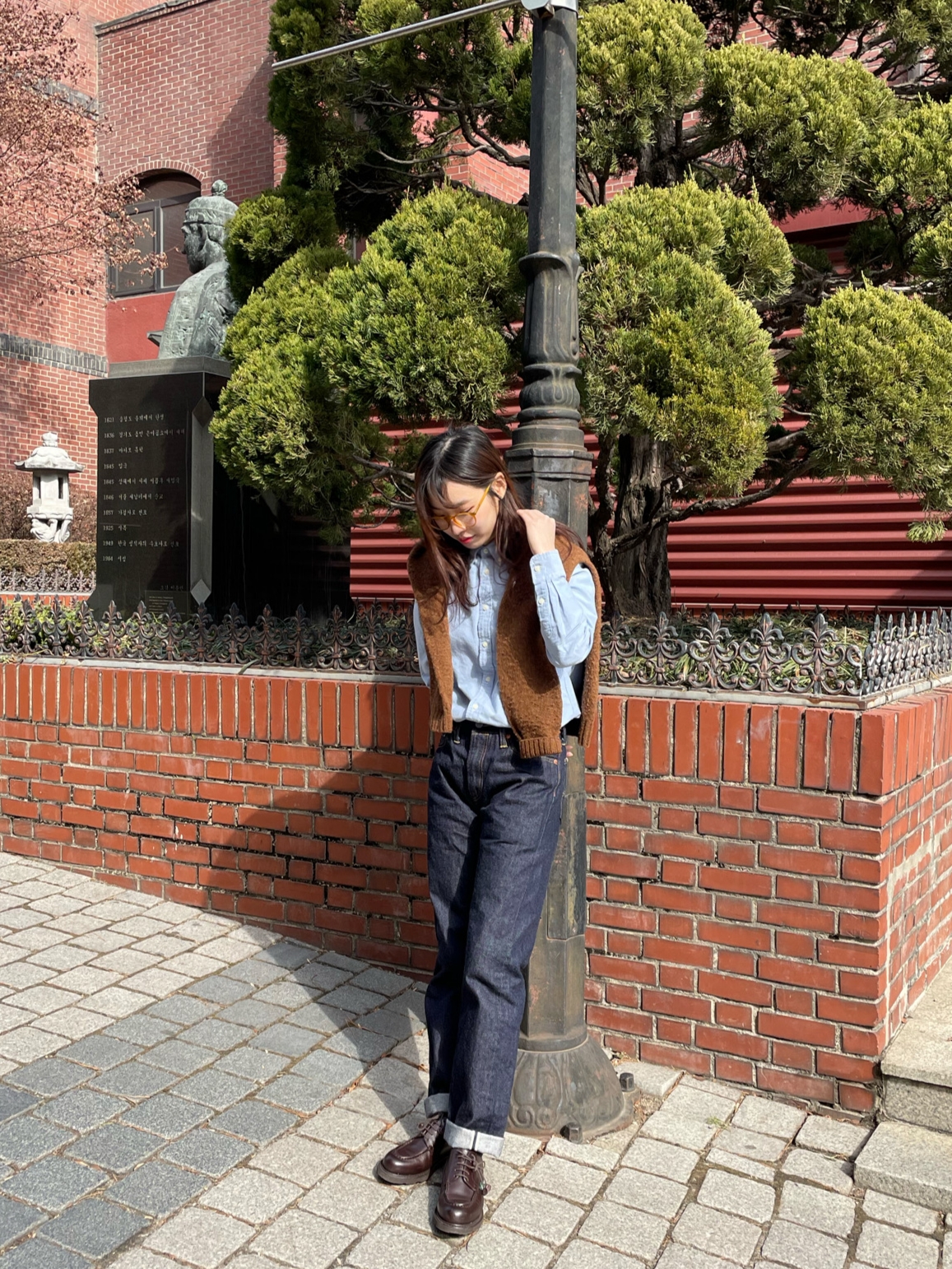 LVC 1954 501 Rigid Cotton Jean Dark Indigo 착용 스타일 - 1