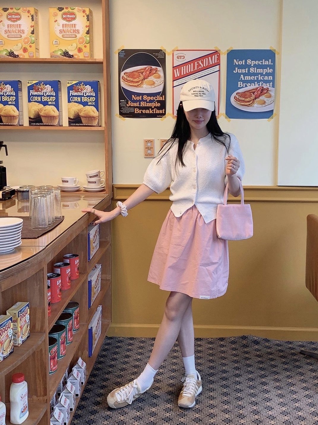 Hai Little Velvet Bag Pink 착용 스타일 - 1