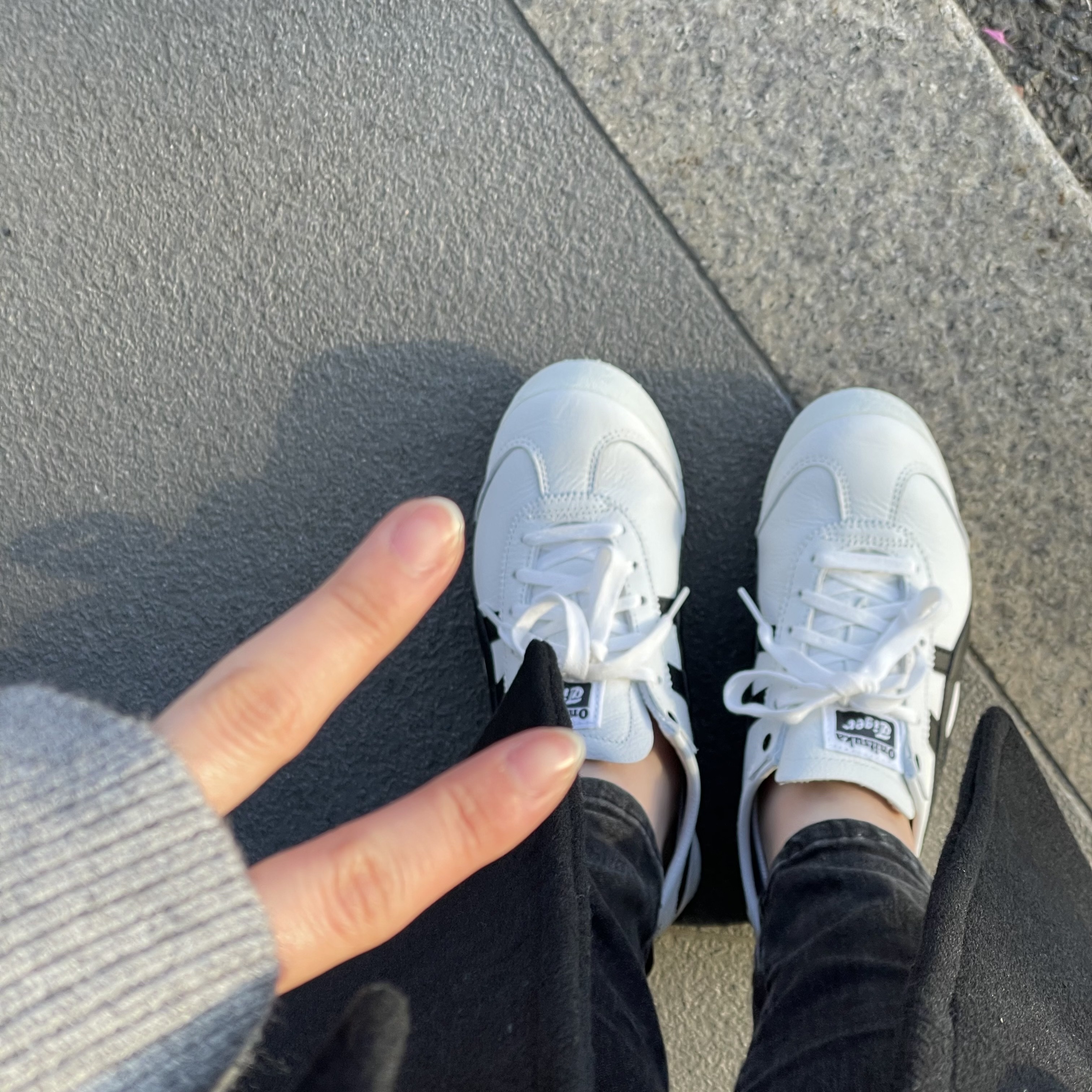 Onitsuka Tiger Mexico 66 White Black 착용 스타일