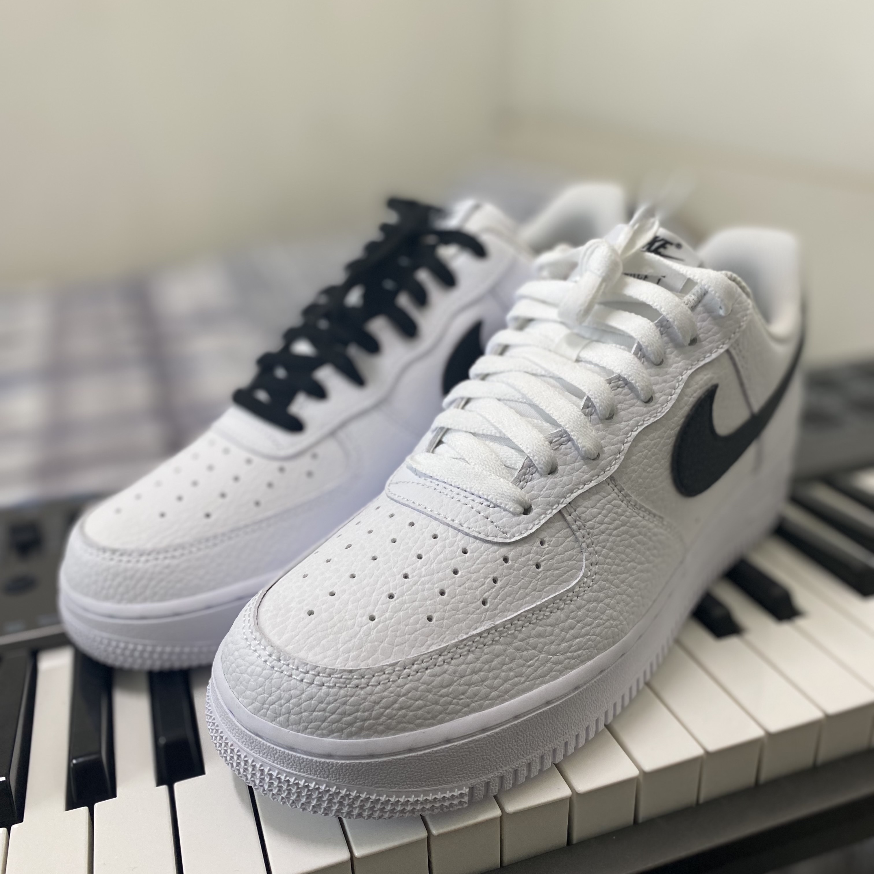 Nike Air Force 1 '07 White Black 착용 스타일 - 1