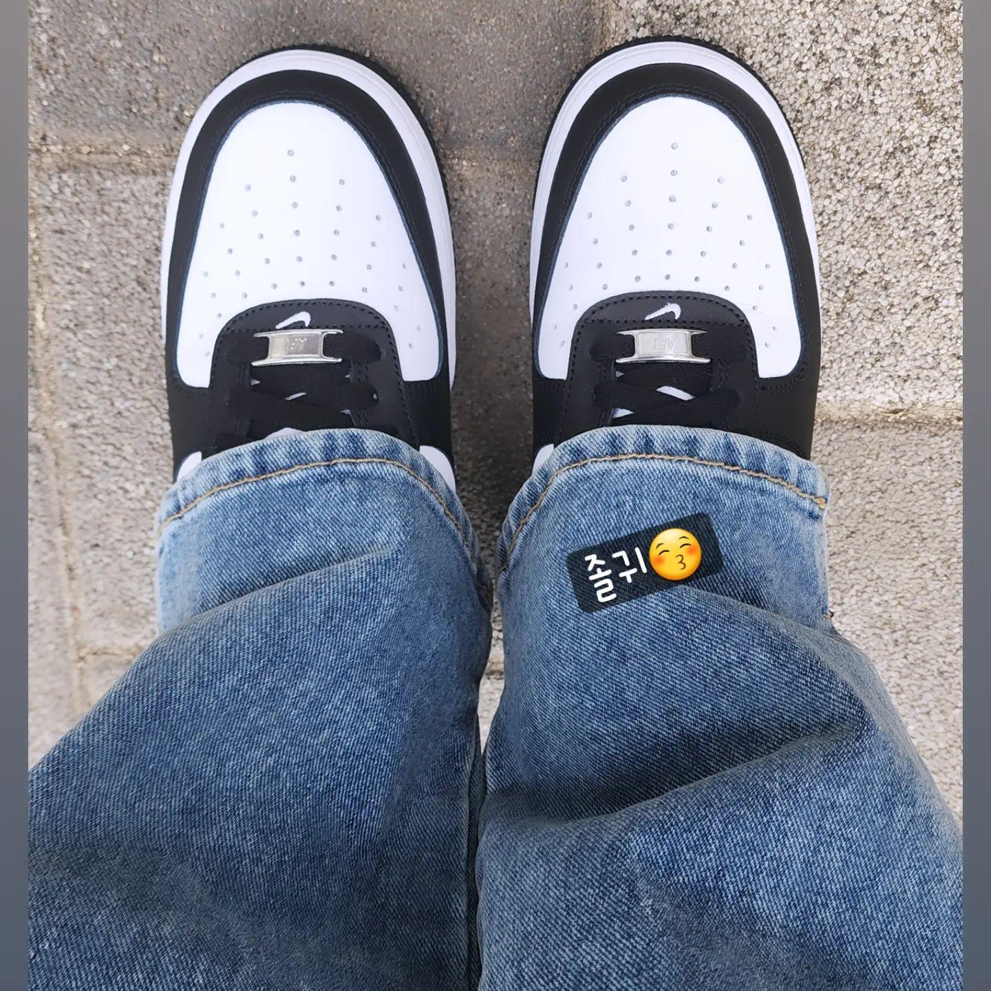 Nike Air Force 1 '07 Black White 착용 스타일
