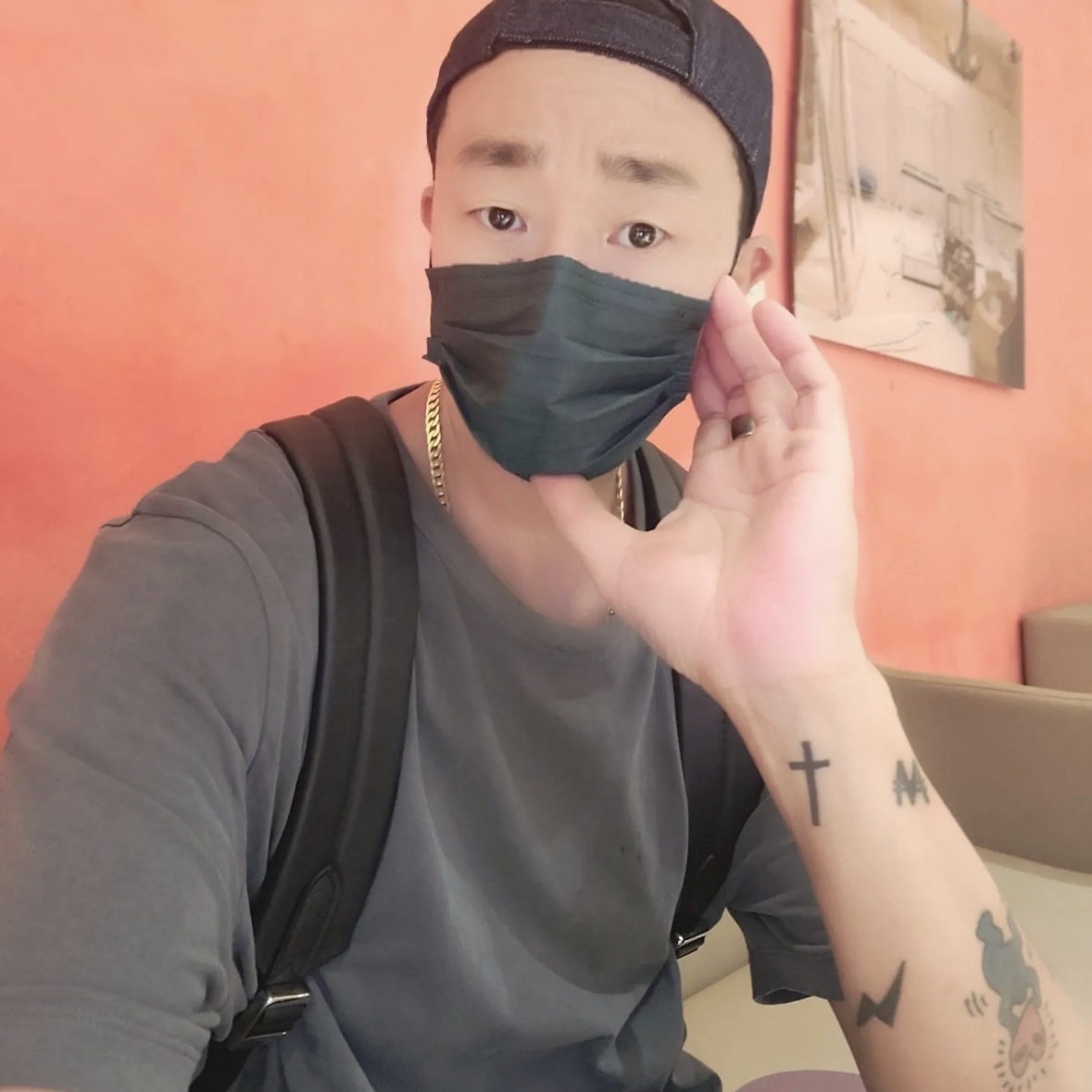 Prada Denim Baseball Cap Navy 착용 스타일 - 4