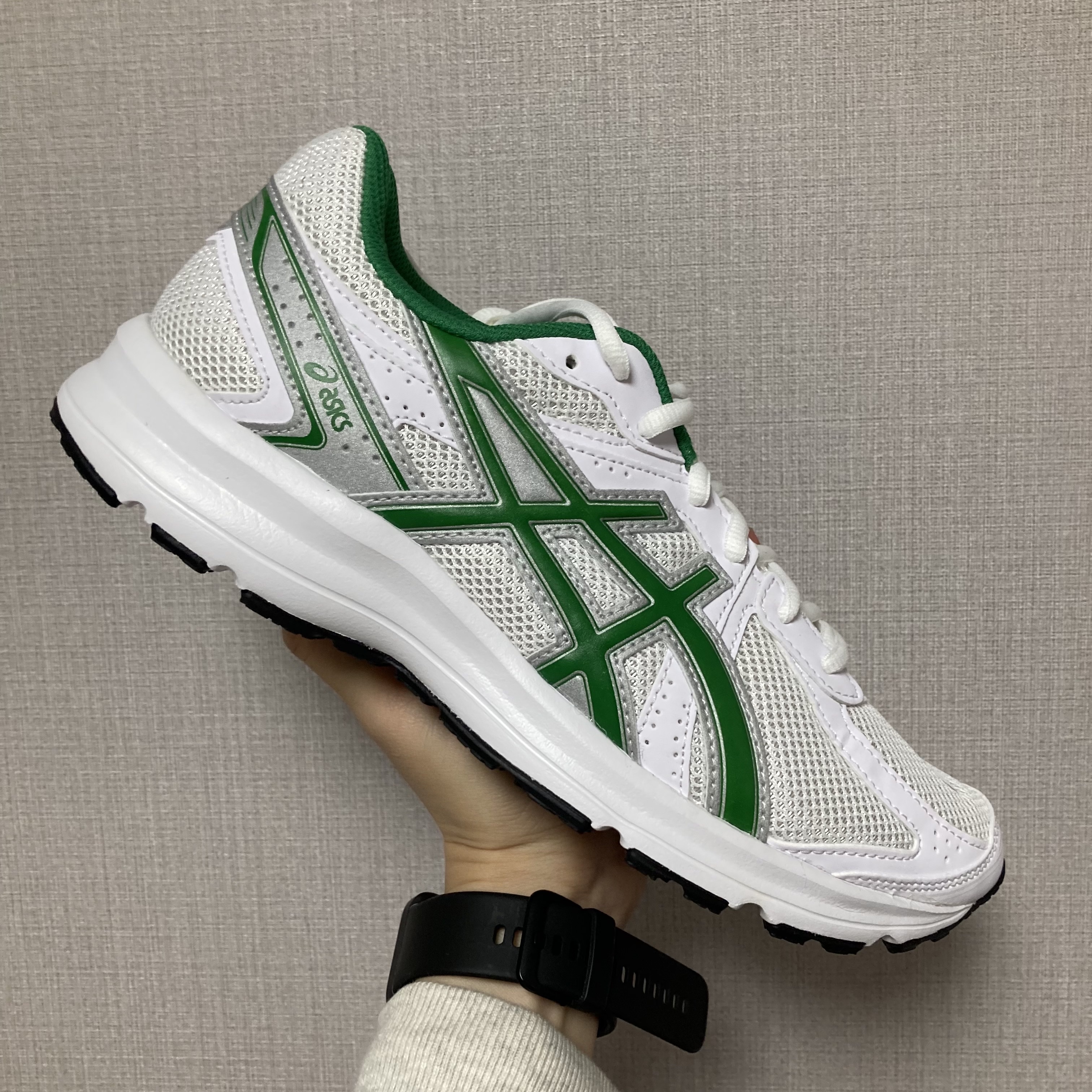 Asics Jog 100 S White Green - 2E Wide 착용 스타일
