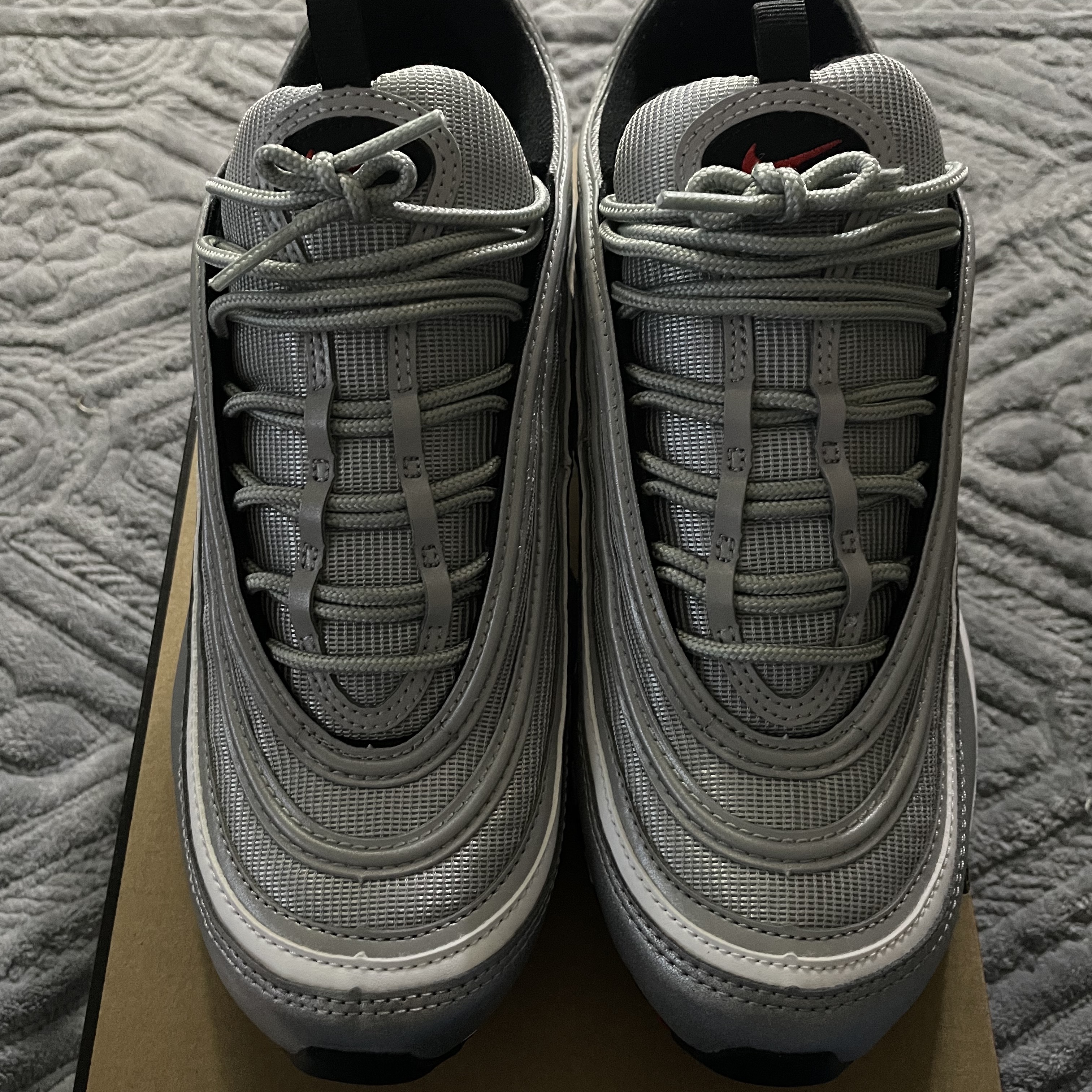 Nike Air Max 97 OG Silver Bullet 2022 착용 스타일 - 4