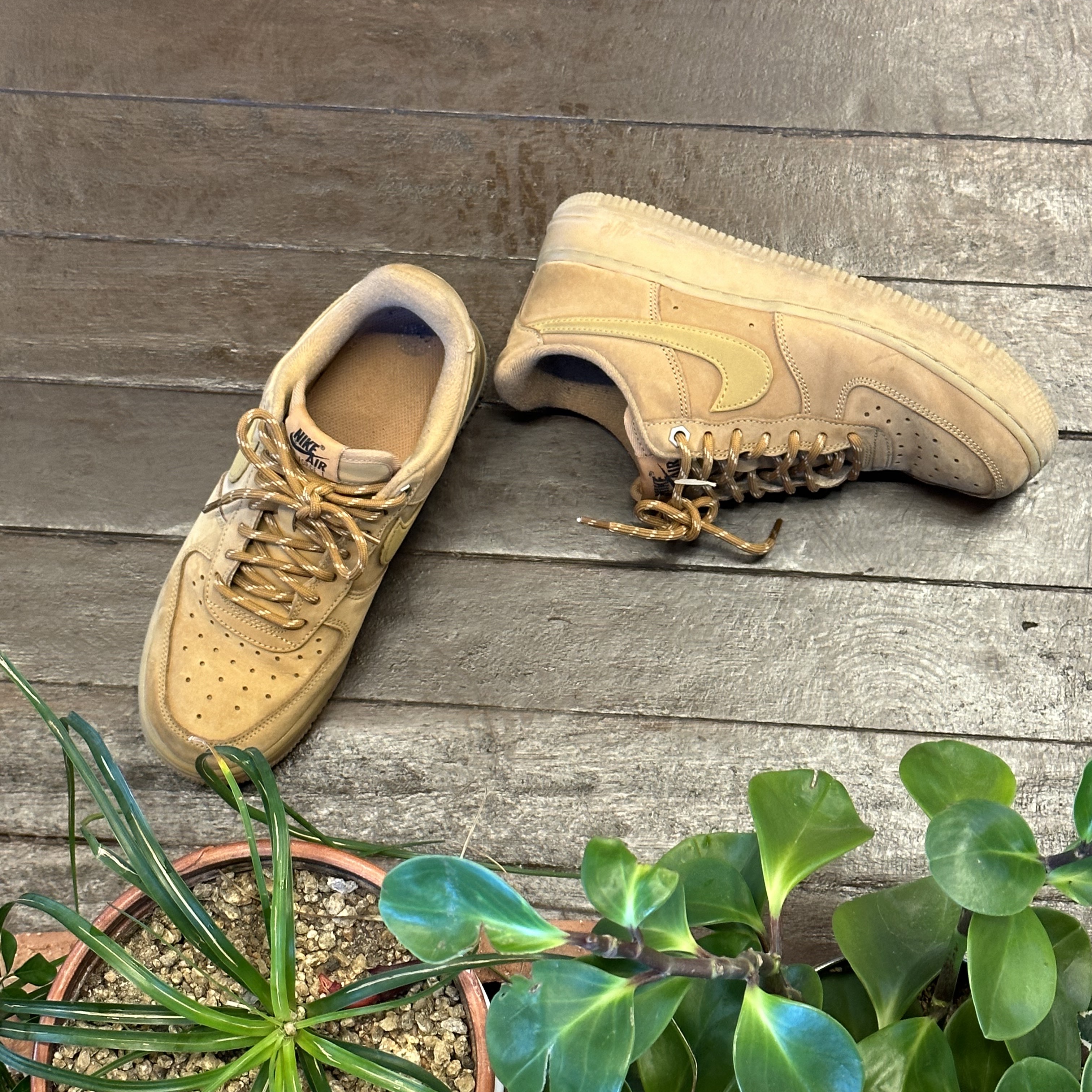 Nike Air Force 1 '07 WB Flax 착용 스타일