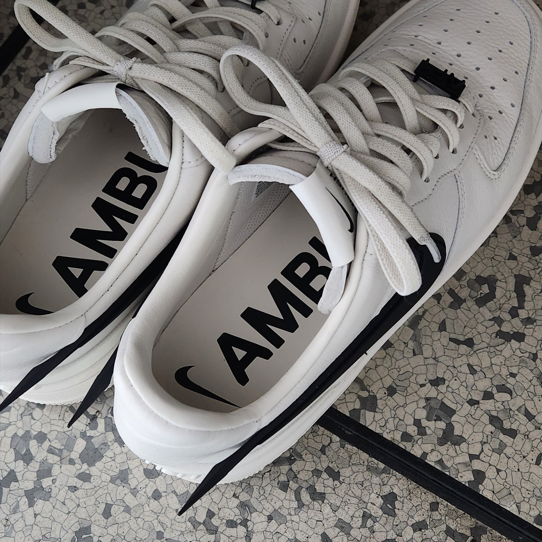 Nike x Ambush Air Force 1 Low SP Phantom 착용 스타일 - 2