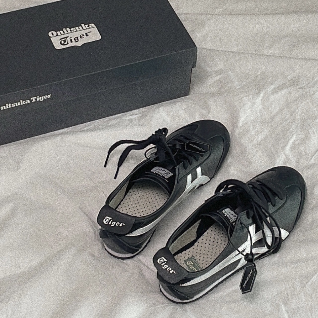 Onitsuka Tiger Mexico 66 Black White 착용 스타일