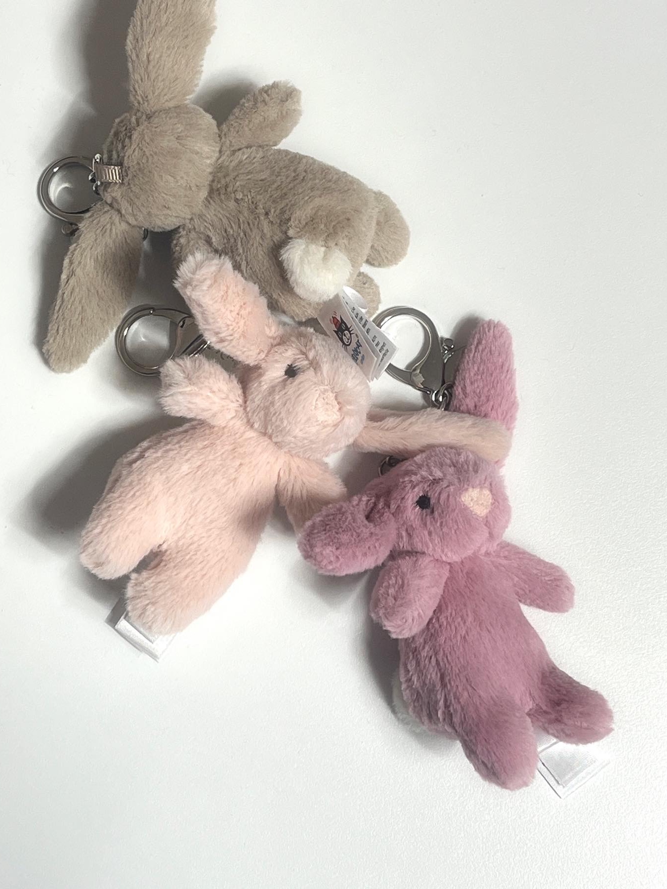 Jellycat Bashful Bunny Bag Charm Tulip, Jellycat Bashful Bunny Bag Charm Beige 착용 스타일 - 1