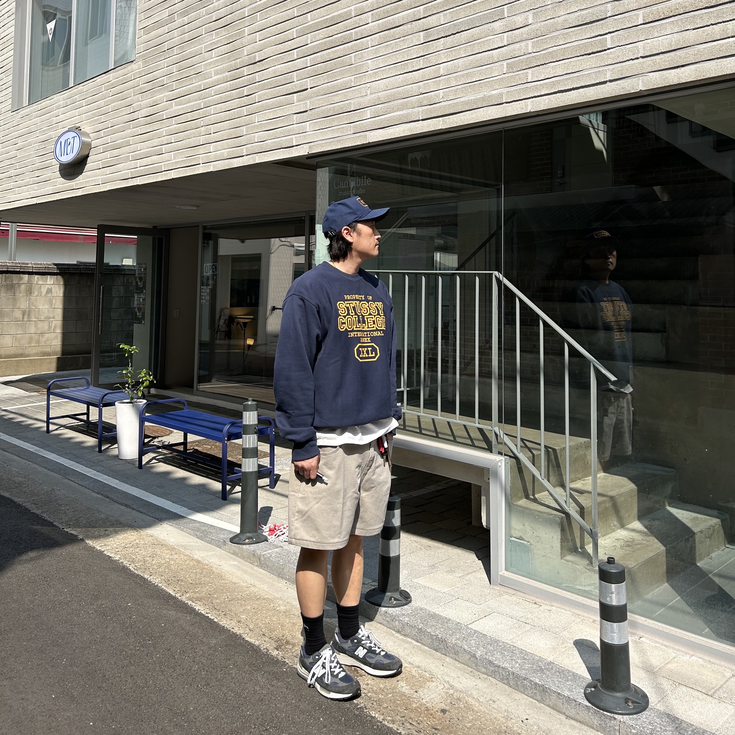 New Balance 992 Made in USA Navy, Stussy Property of Crew Crewneck Navy 착용 스타일