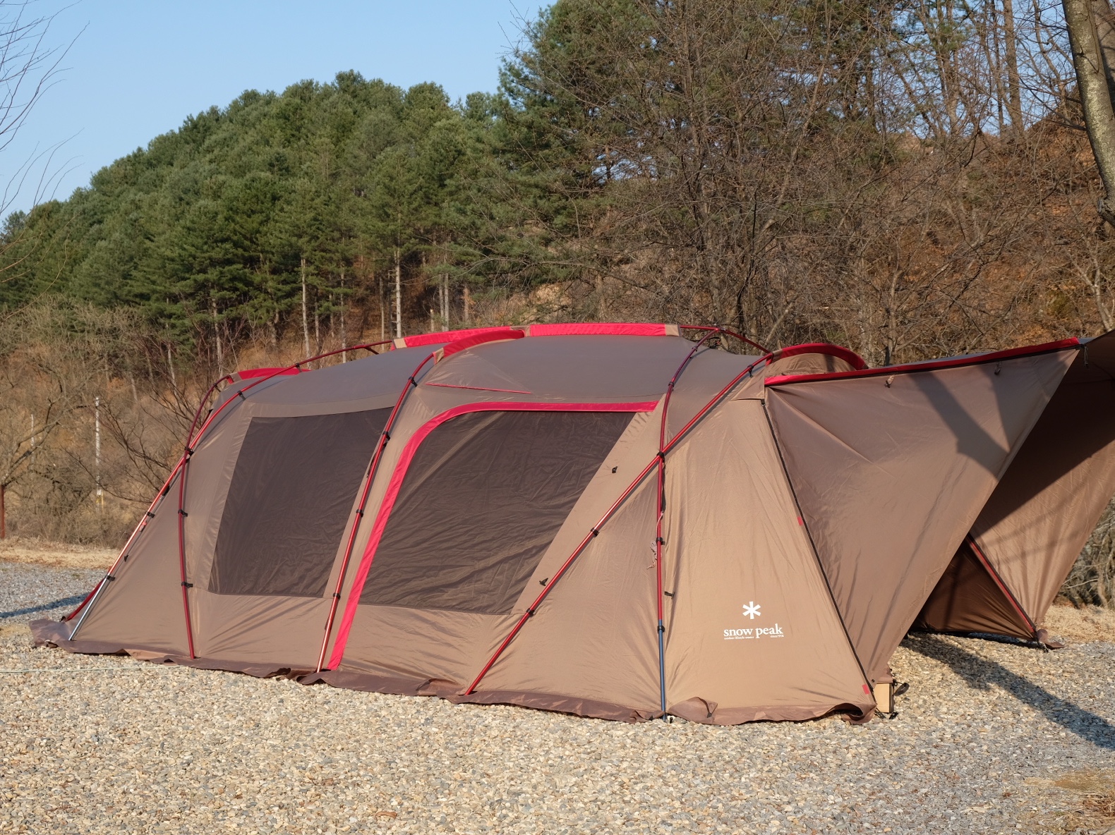 Snow Peak Land Lock Pro. Red Frame Edition 착용 스타일 - 1
