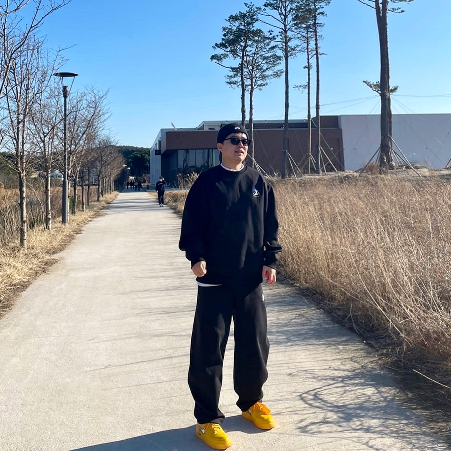 Zara x Ader Error Oversize Sweatshirt Black, Zara x Ader Error Jogger Pants Black 착용 스타일