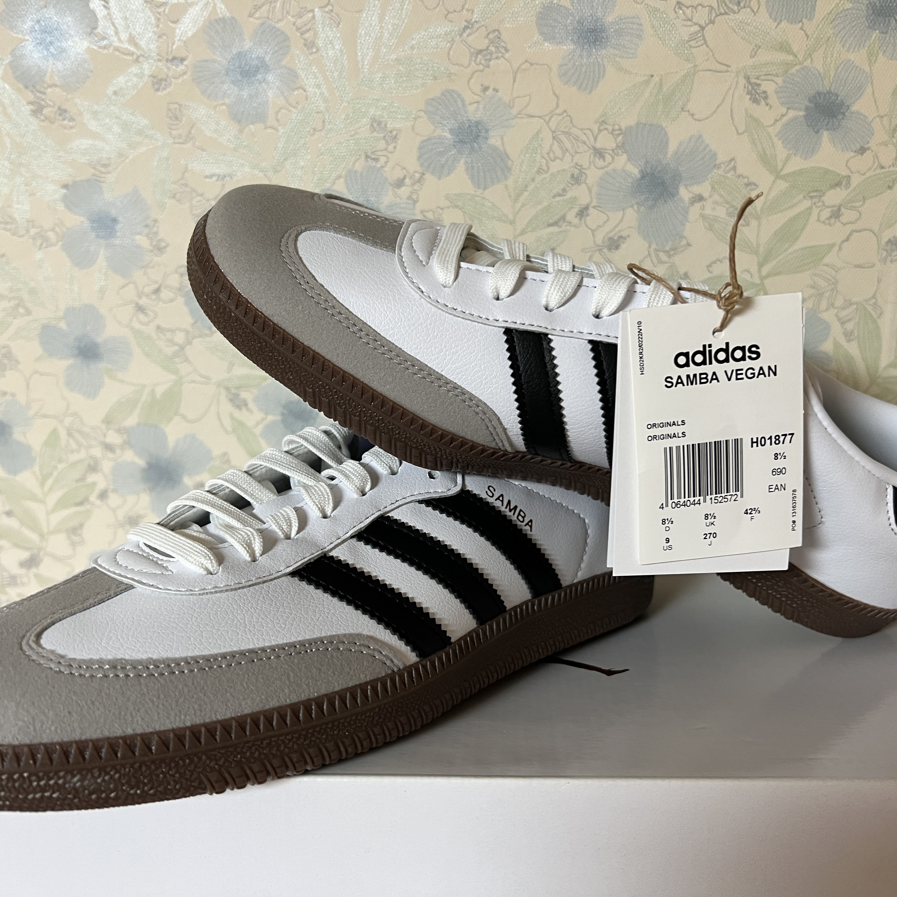 Adidas Samba Vegan White Black 착용 스타일