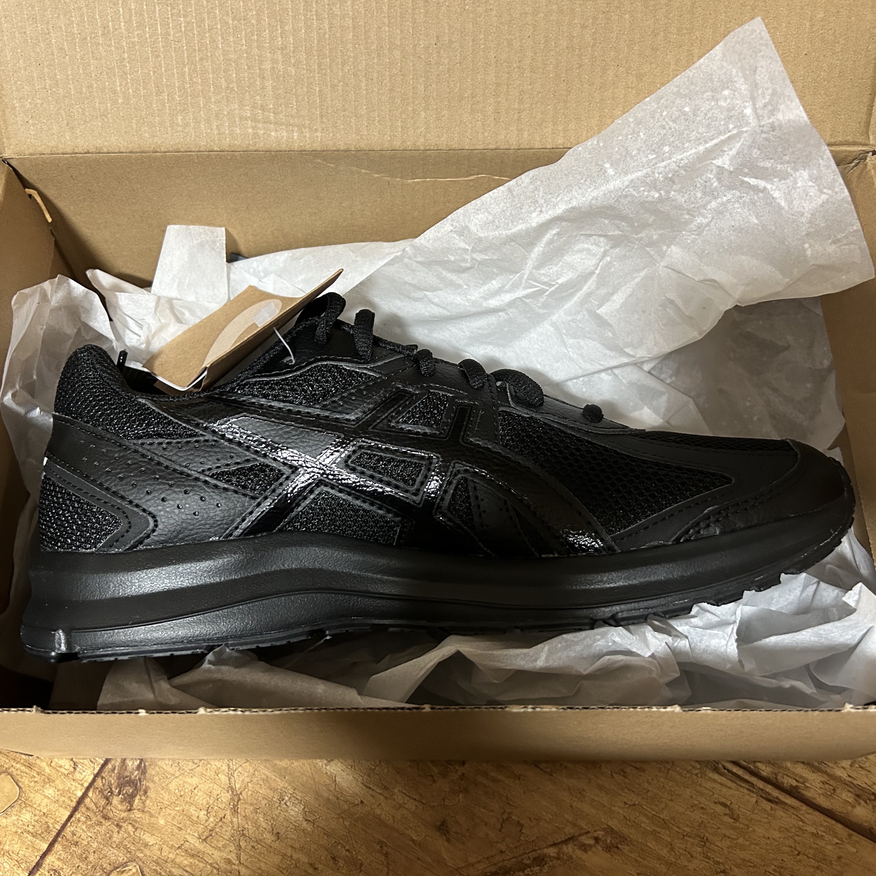 Asics Jog 100 S Black - 2E Wide 착용 스타일 - 1