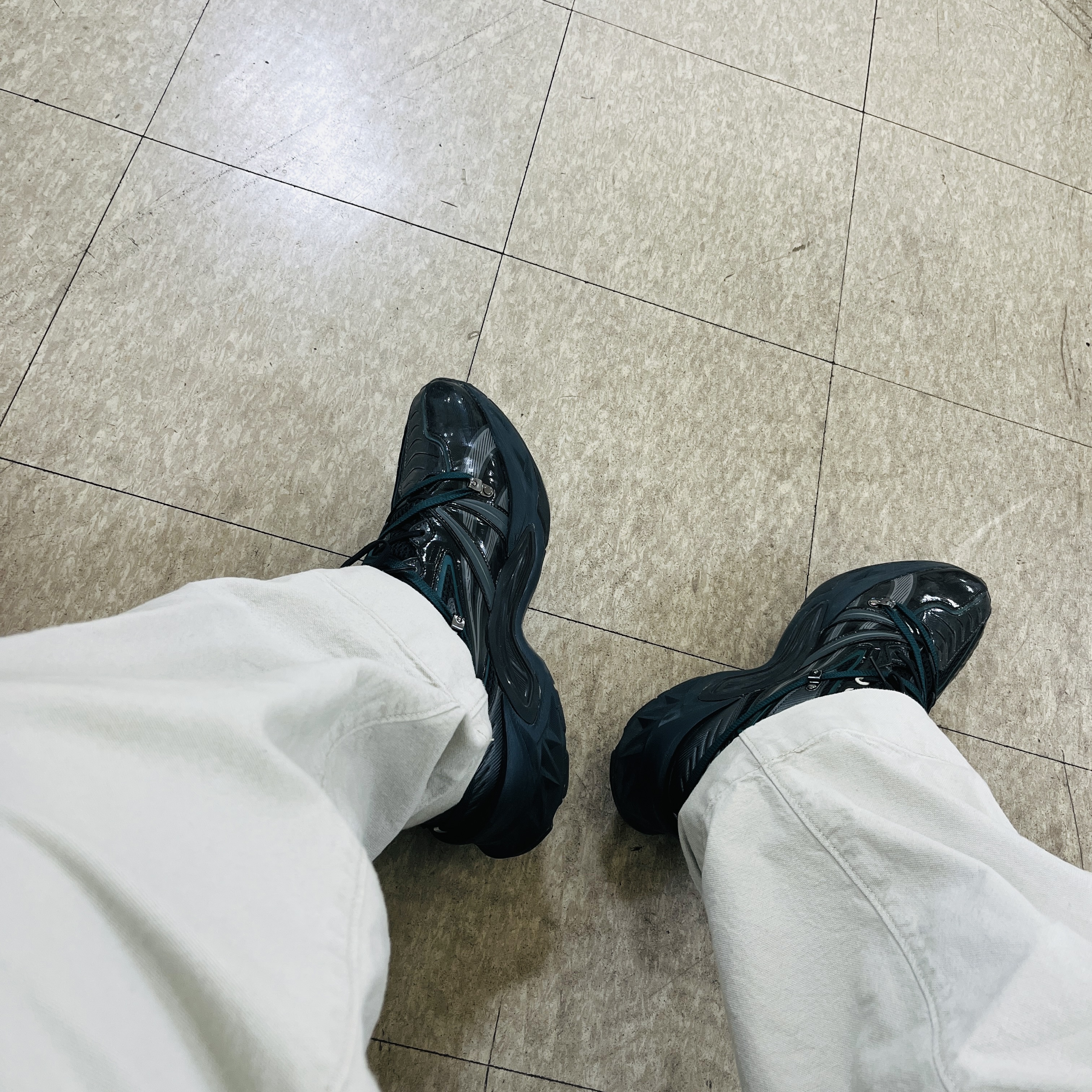 Asics x Andersson Bell HN2-S Protoblast Black 착용 스타일
