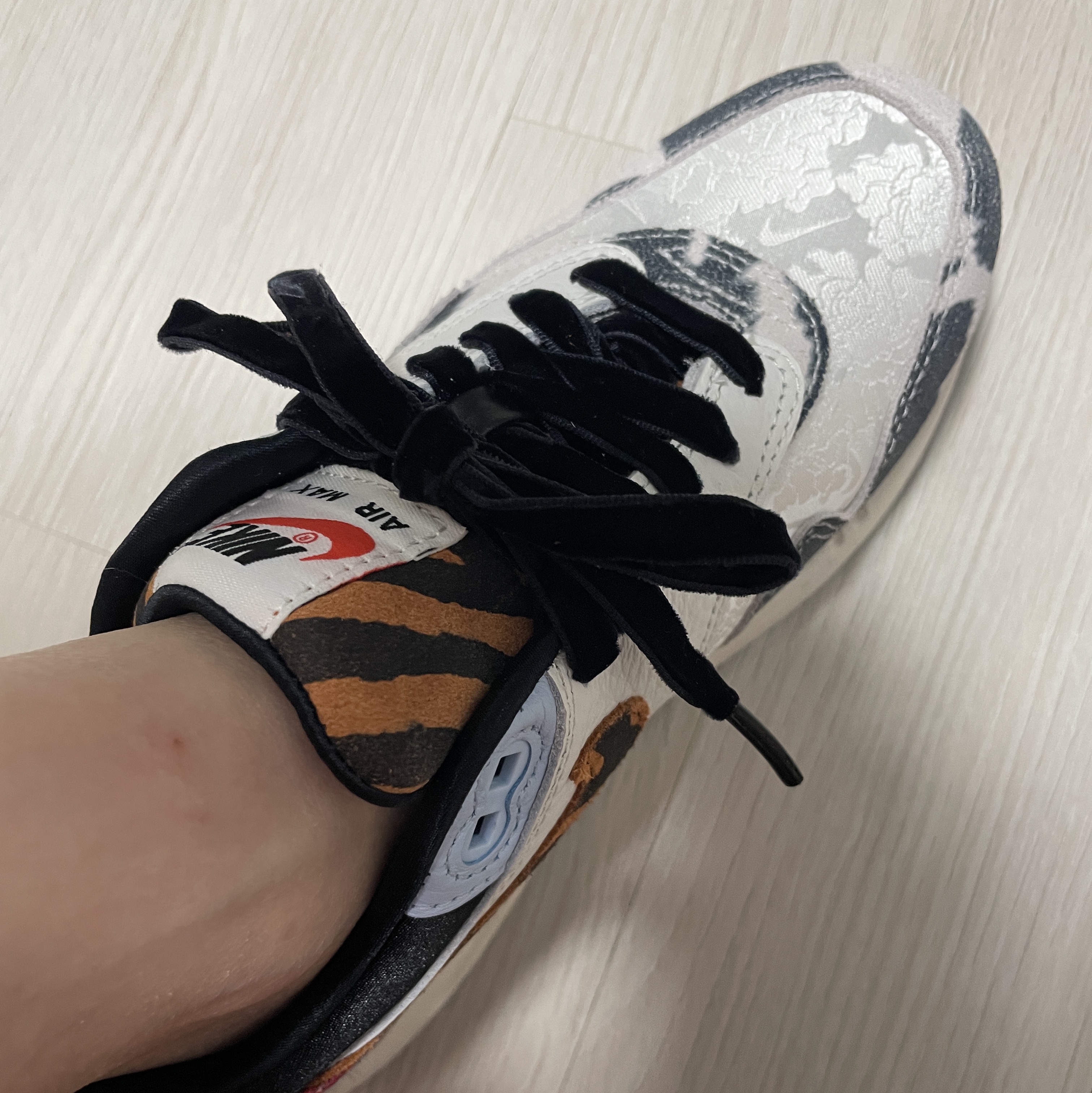 (W) Nike Air Max 1 '87 Great Indoors 착용 스타일