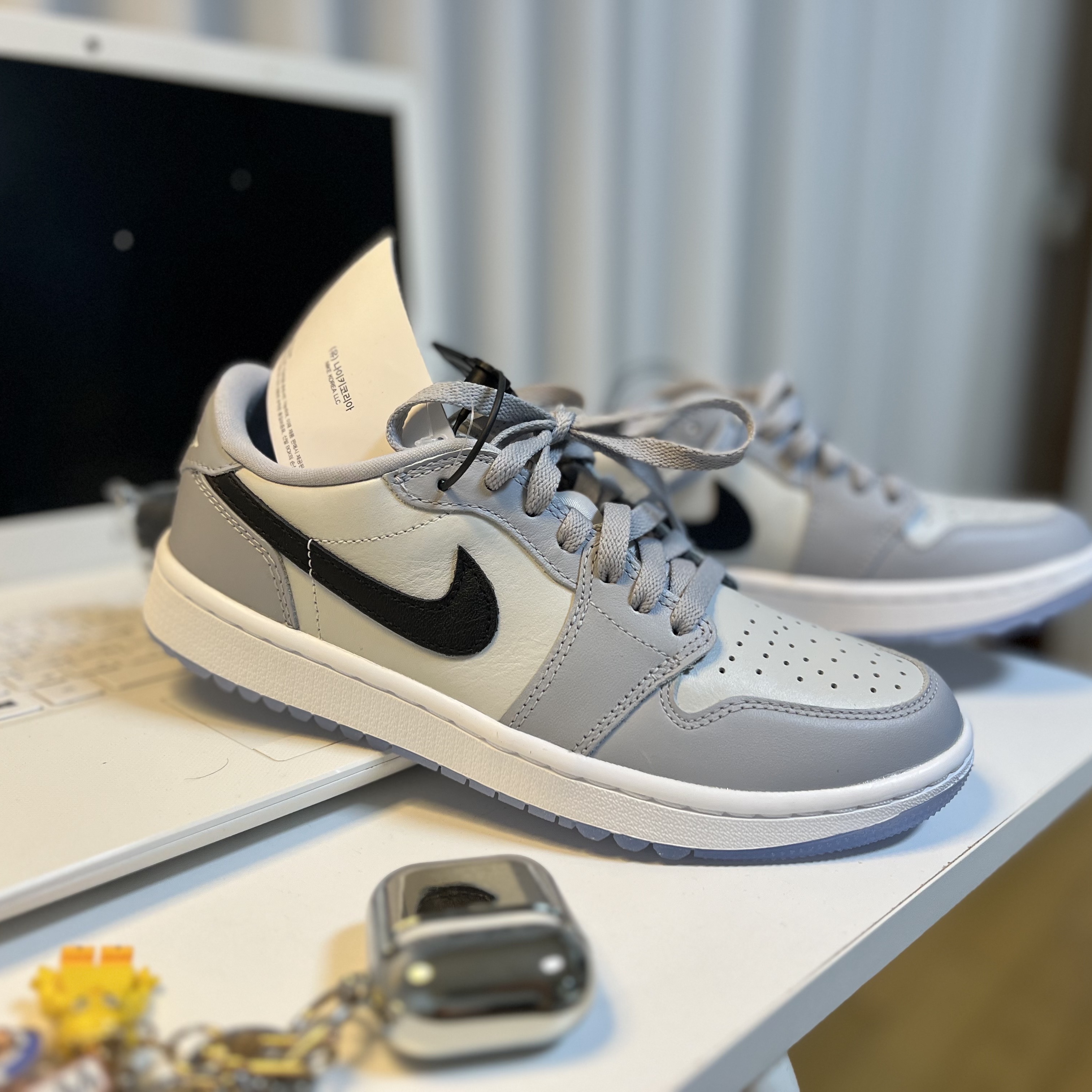 Jordan 1 Low Golf Wolf Grey 착용 스타일