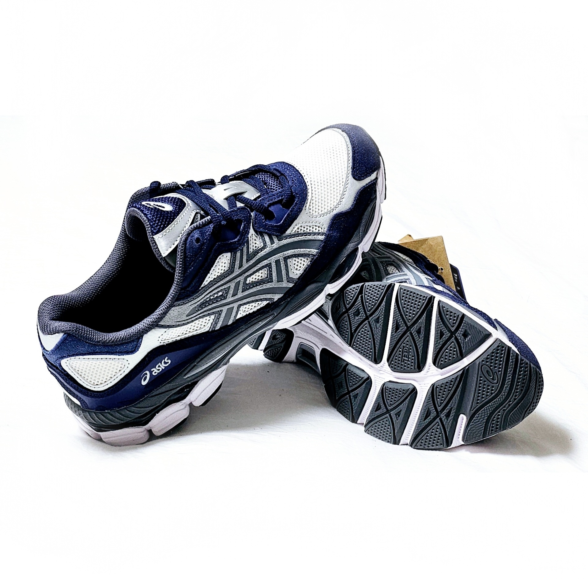 Asics Gel-NYC Cream Steel Grey 착용 스타일 - 3