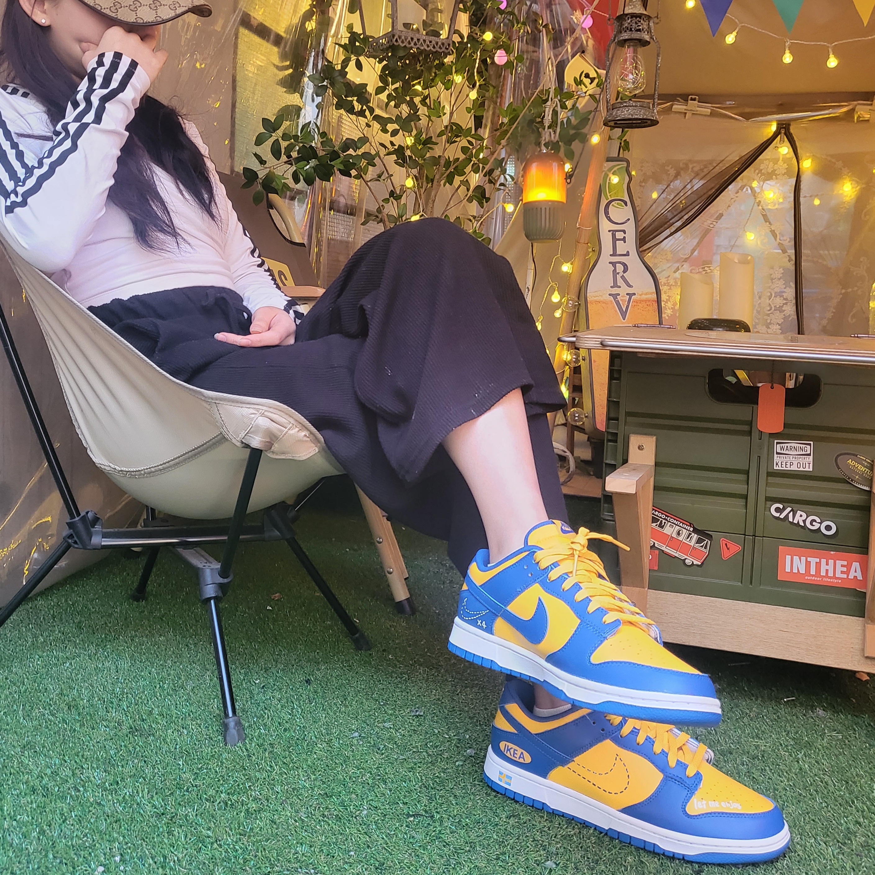 Nike Dunk Low Retro Blue Jay and University Gold 착용 스타일 - 1