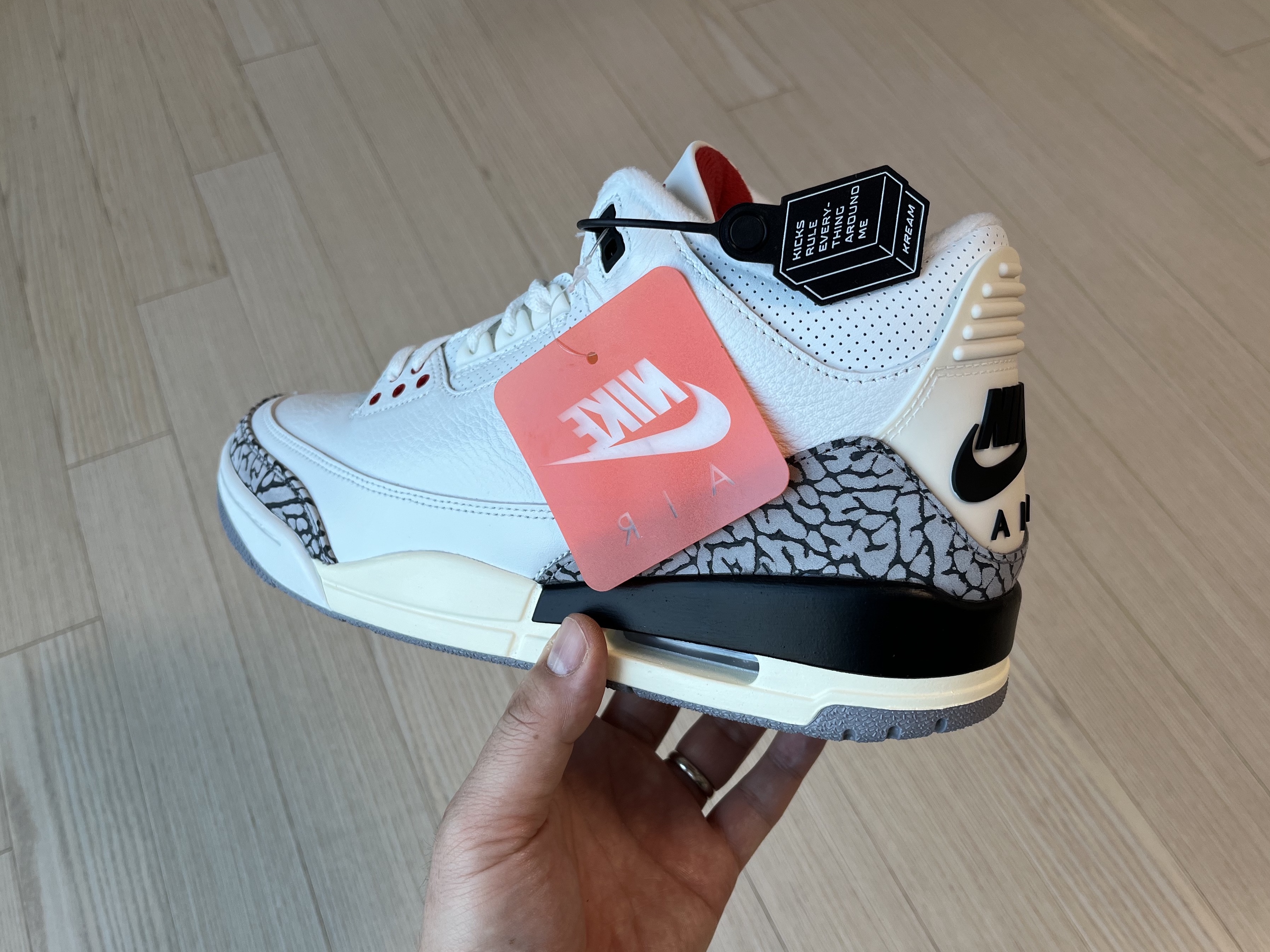 Jordan 3 Retro White Cement Reimagined 착용 스타일 - 1