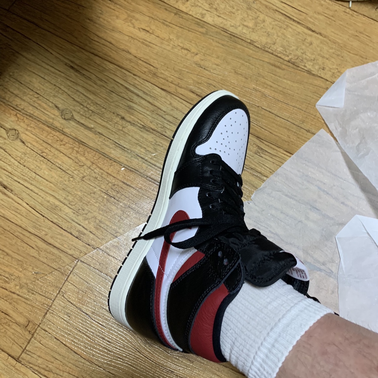 Jordan 1 Retro High OG Gym Red 착용 스타일