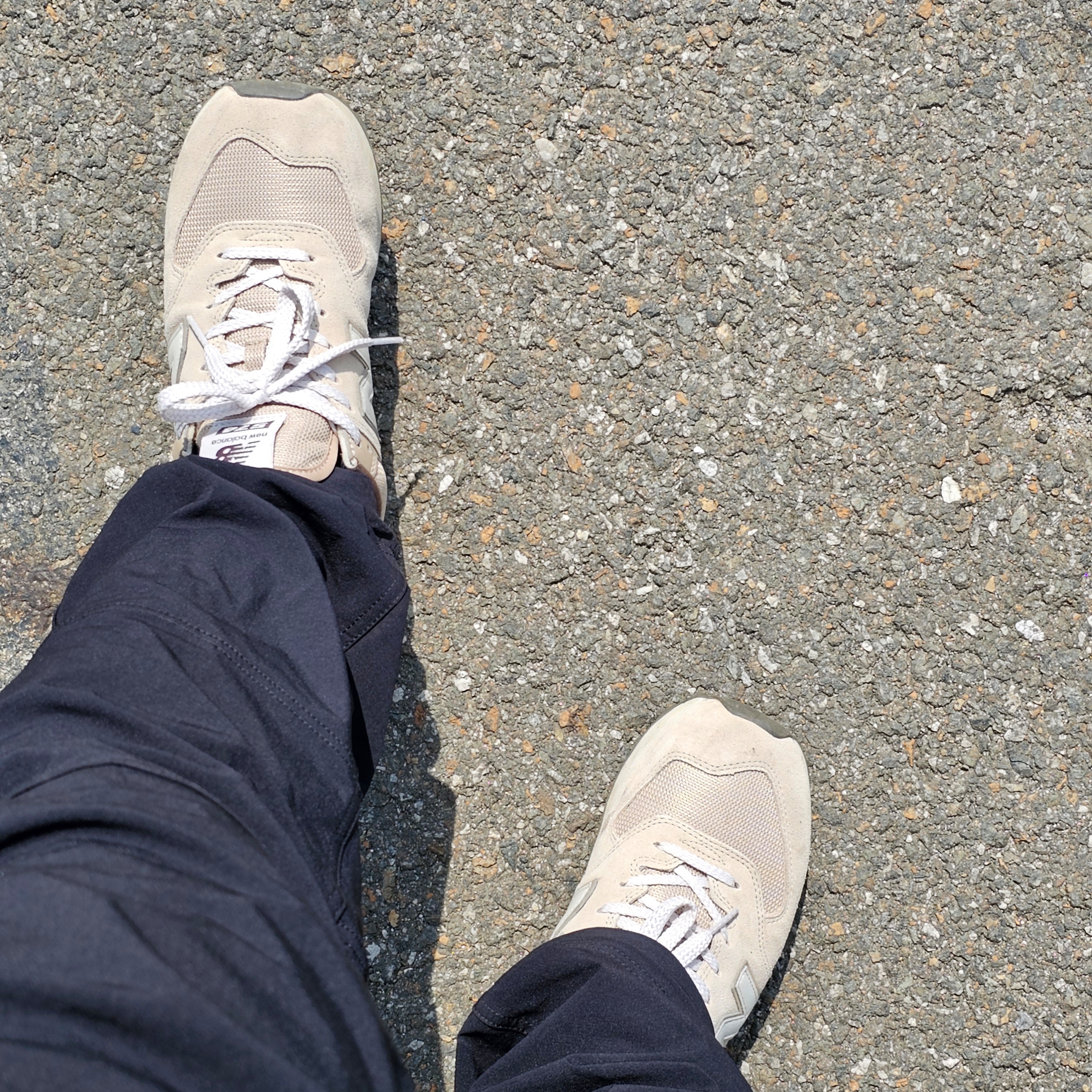 New Balance 574 Brown 착용 스타일