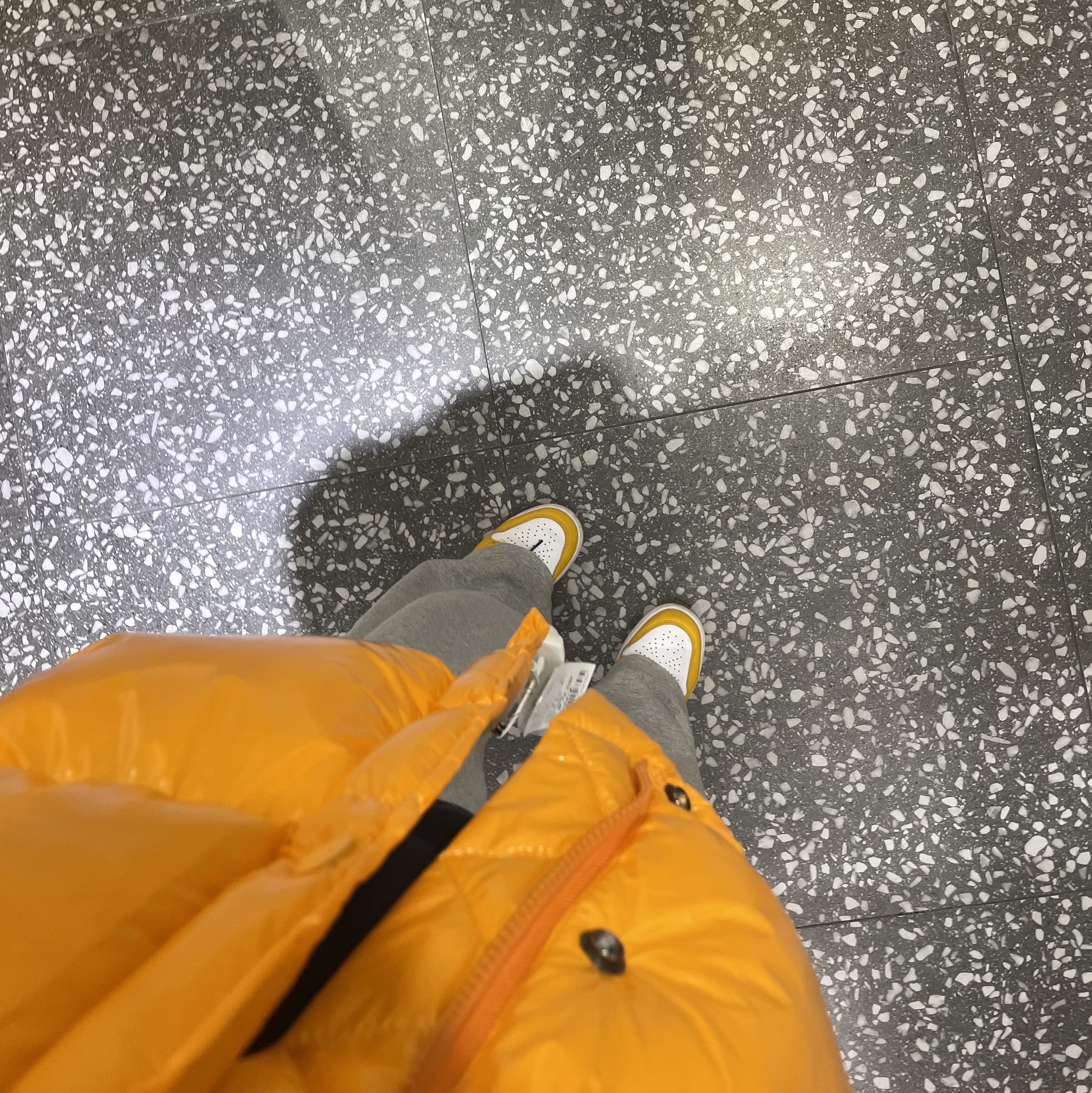 (GS) Jordan 1 Low Taxi 착용 스타일 - 1