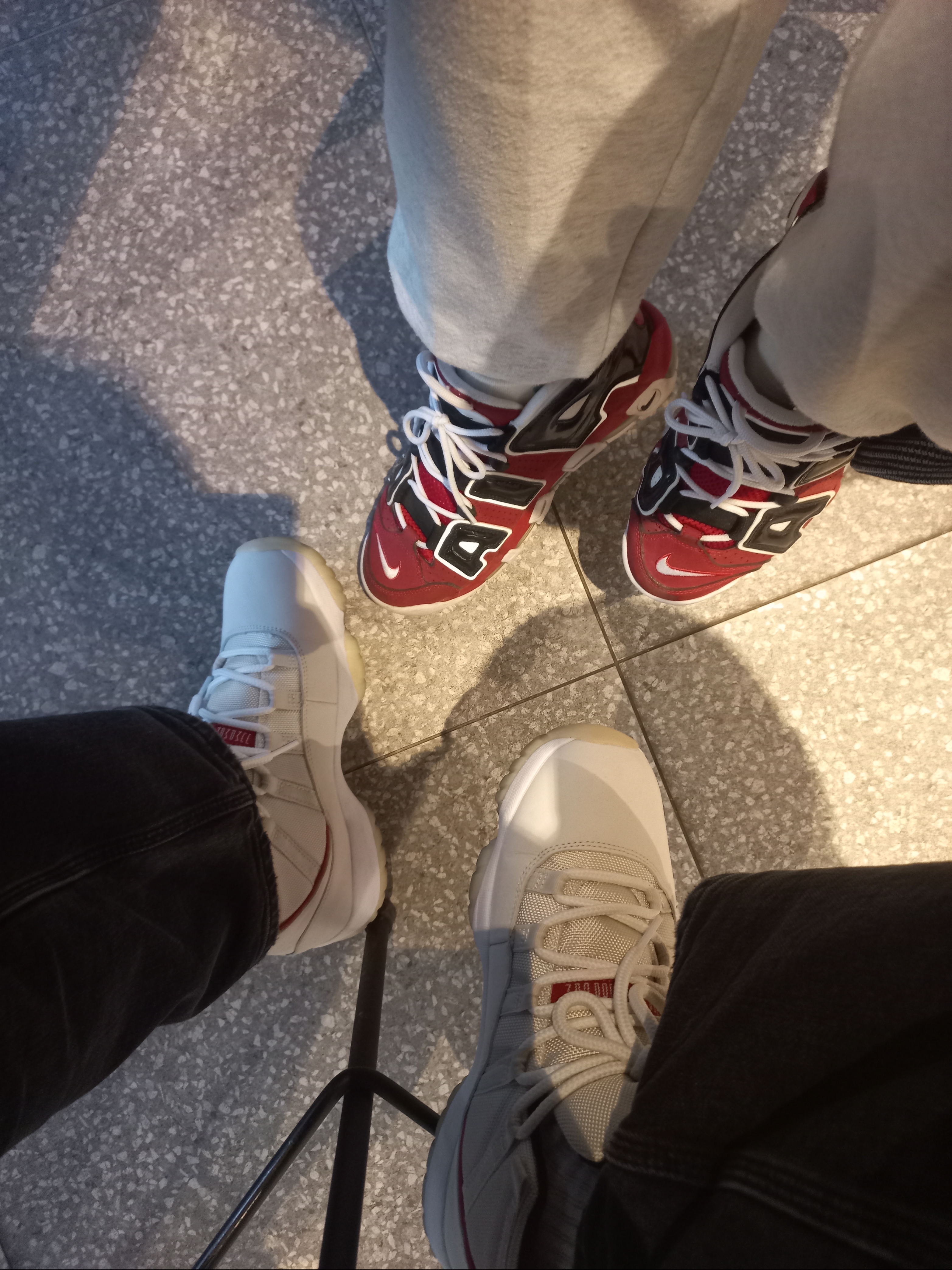 Jordan 11 Retro Platinum Tint, Nike Air More Uptempo 96 Bulls 2021 착용 스타일