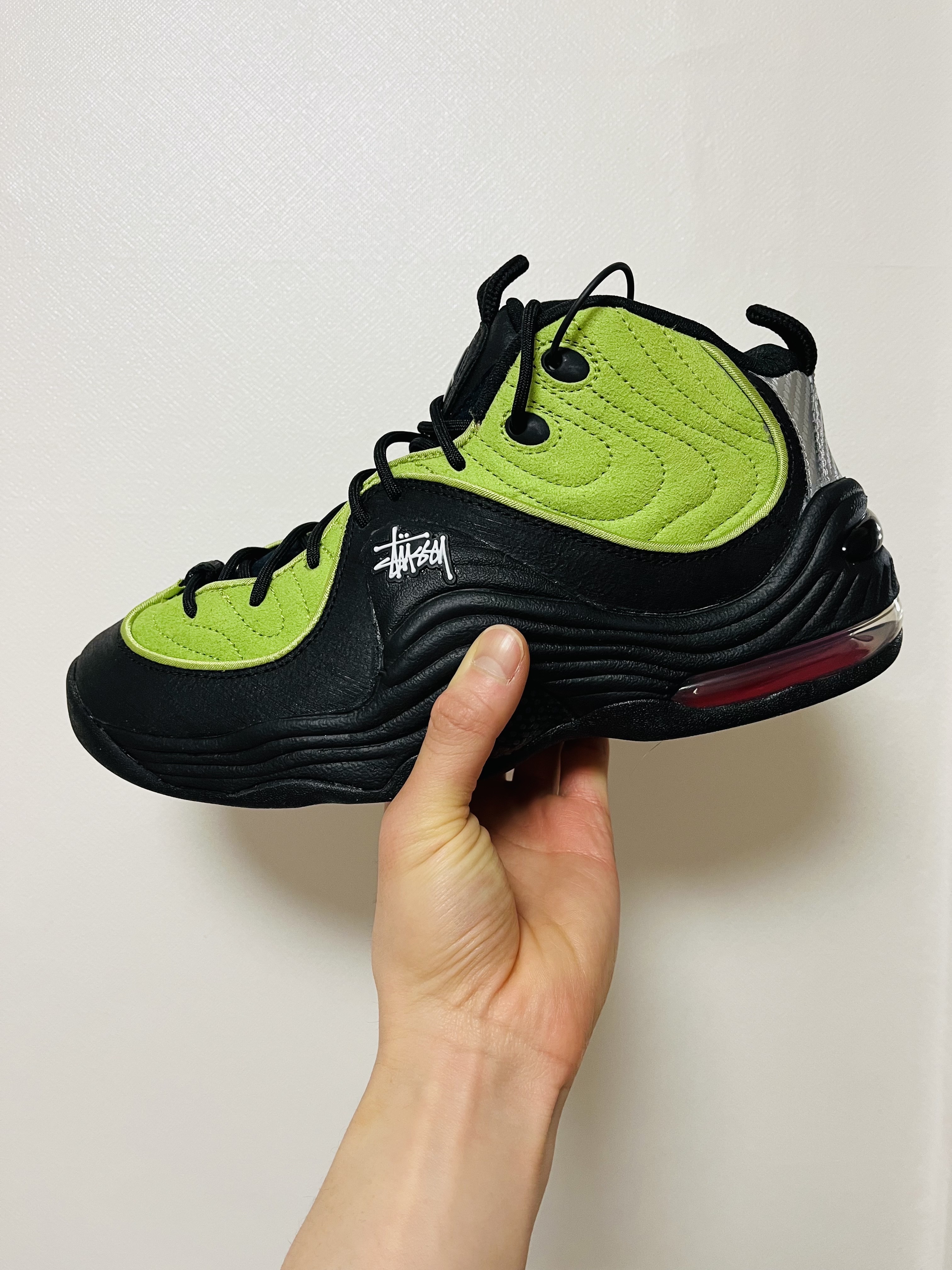 Nike x Stussy Air Penny II Vivid Green and Black 착용 스타일