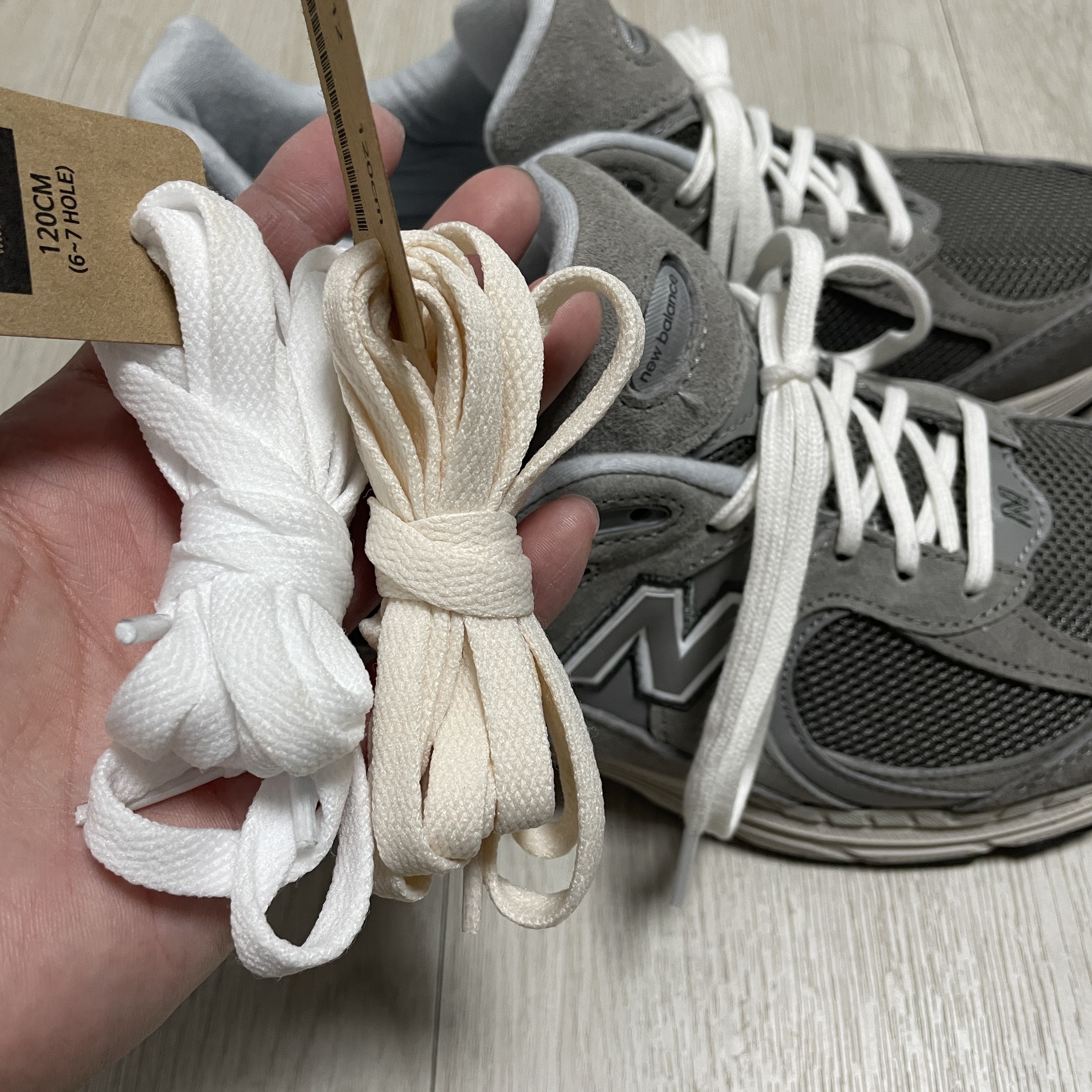 New Balance 2002R Grey 착용 스타일 - 5