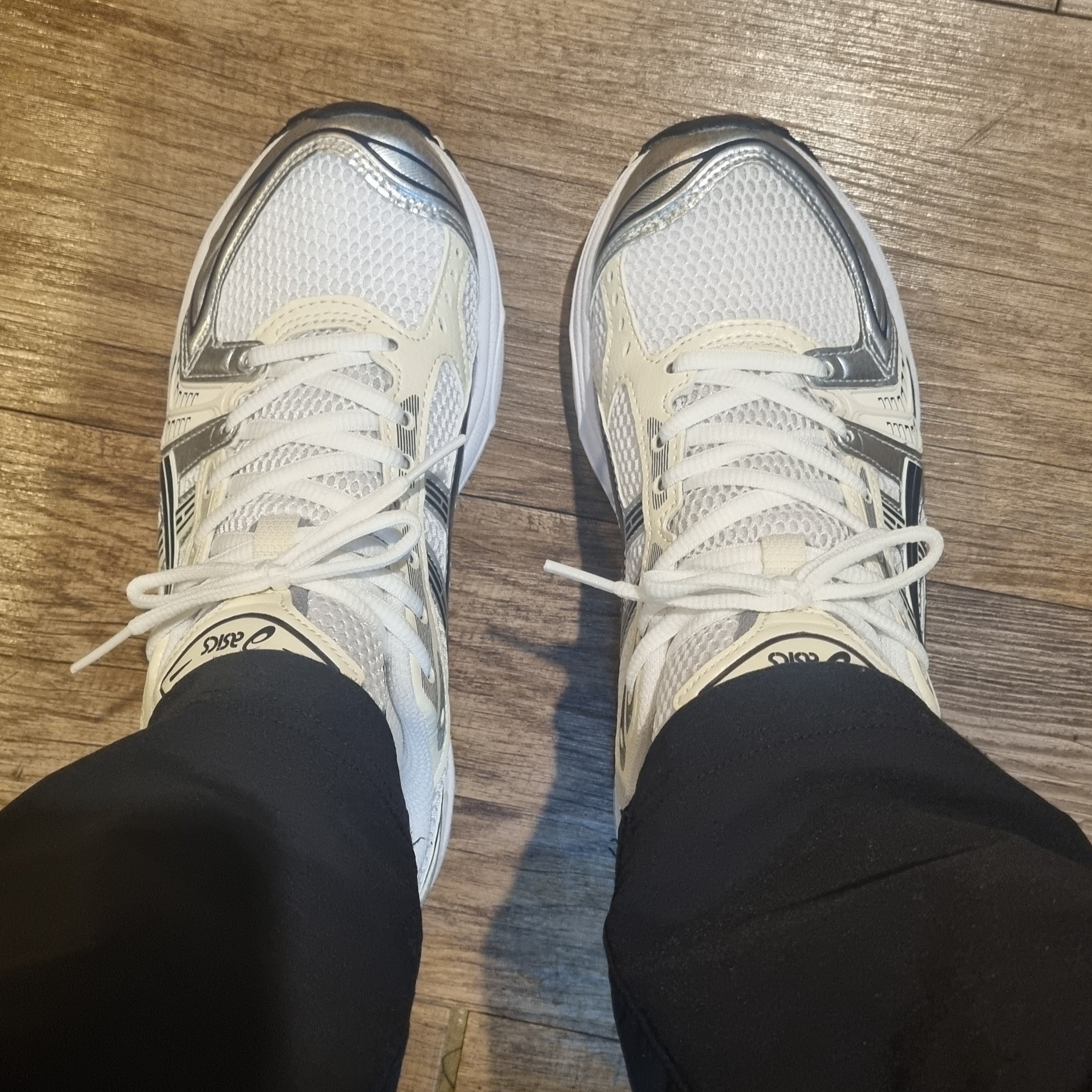 (W) Asics Gel-Kayano 14 White Midnight 착용 스타일 - 1