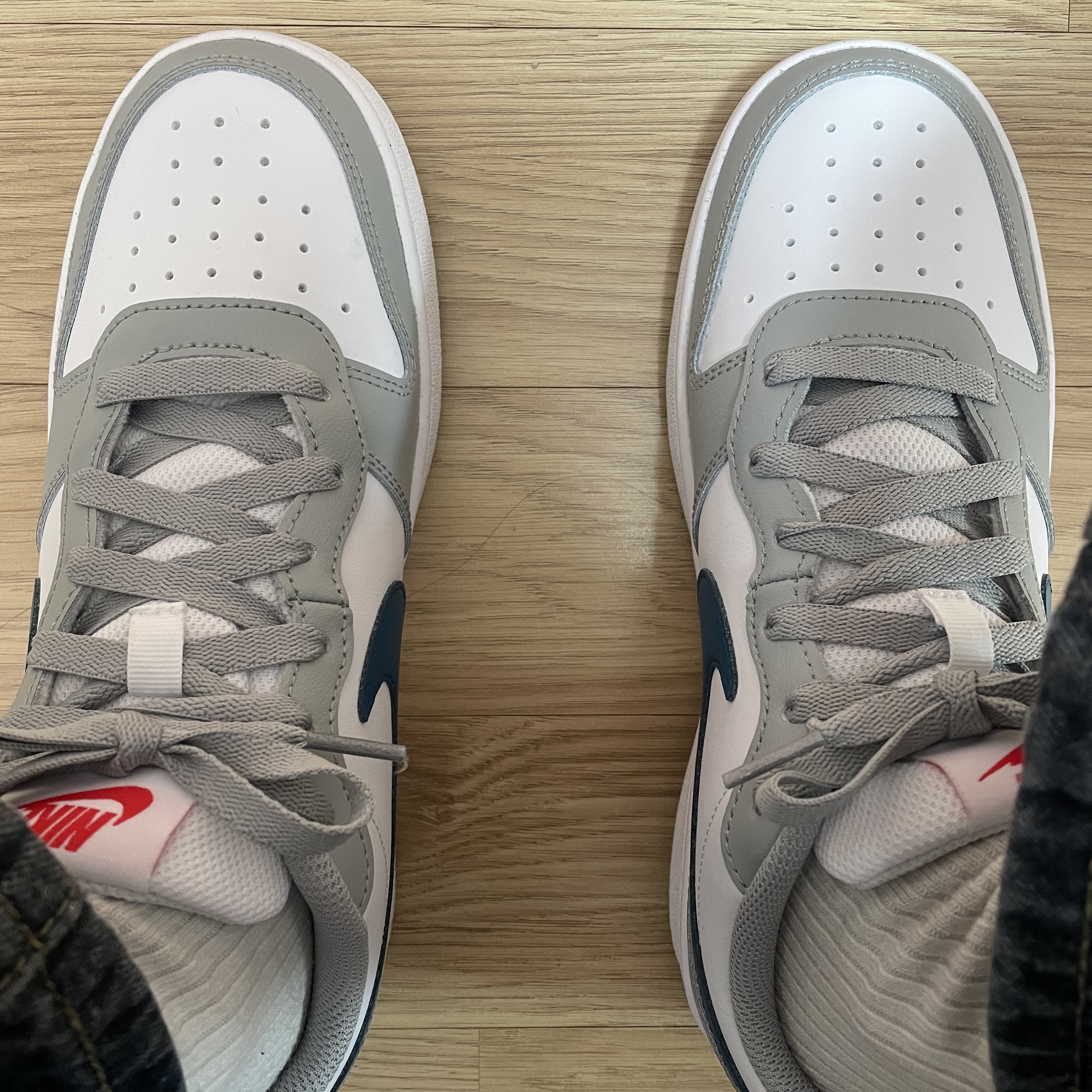 (GS) Nike Court Borough Low 2 Light Smoke Grey 착용 스타일