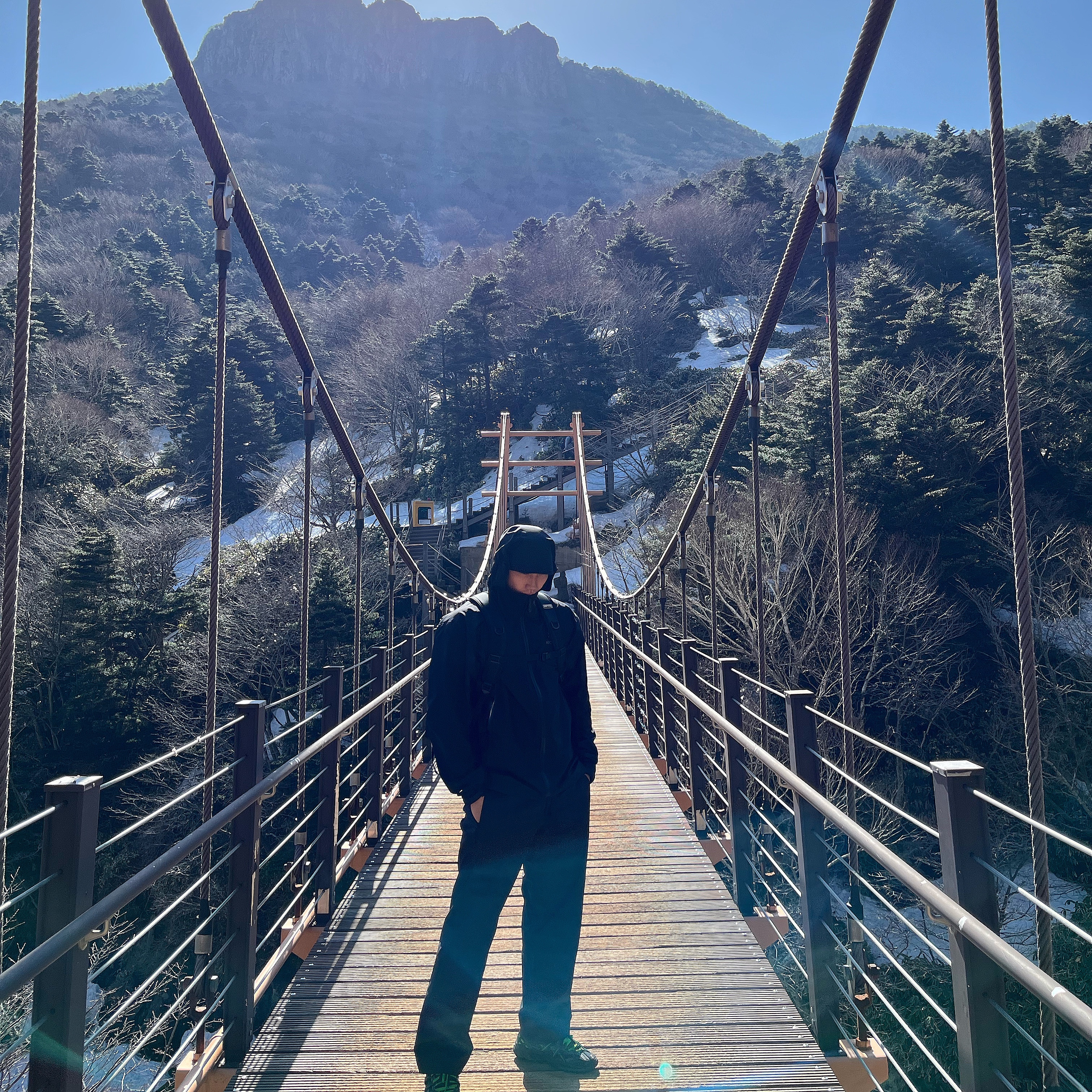 Arc'teryx Beta Jacket Black, Sansan Gear Windblock Pants Black - 22FW 착용 스타일