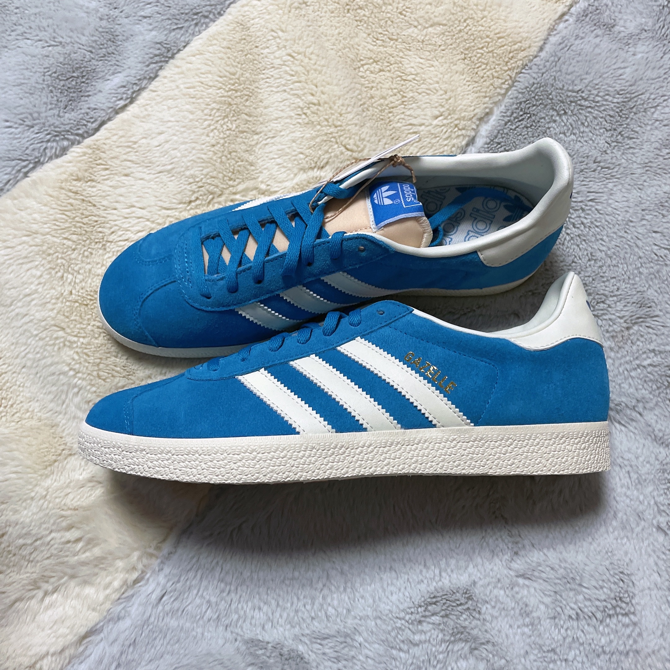 Adidas Gazelle Bold Aqua Off White 착용 스타일 - 2