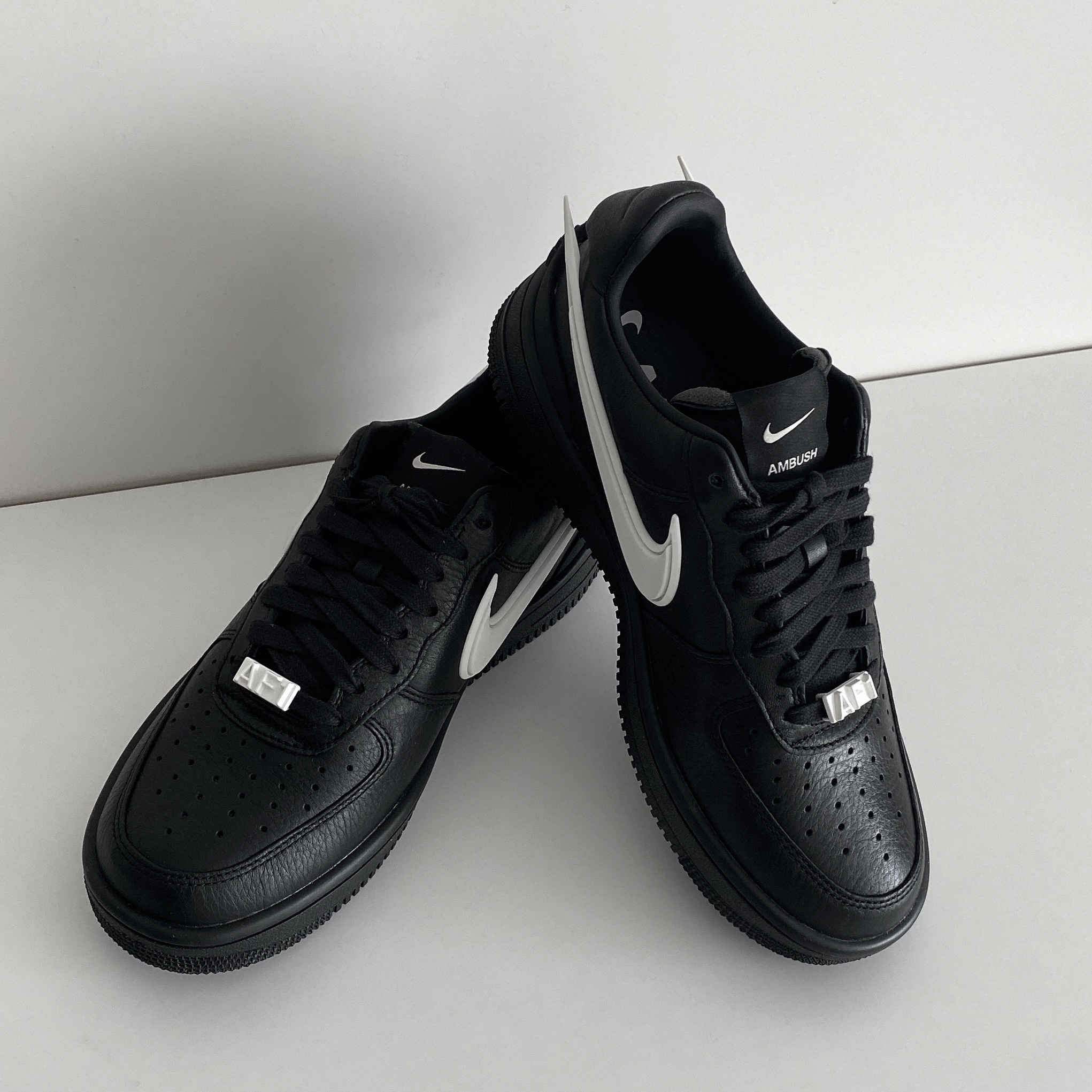 Nike x Ambush Air Force 1 Low SP Black 착용 스타일 - 3