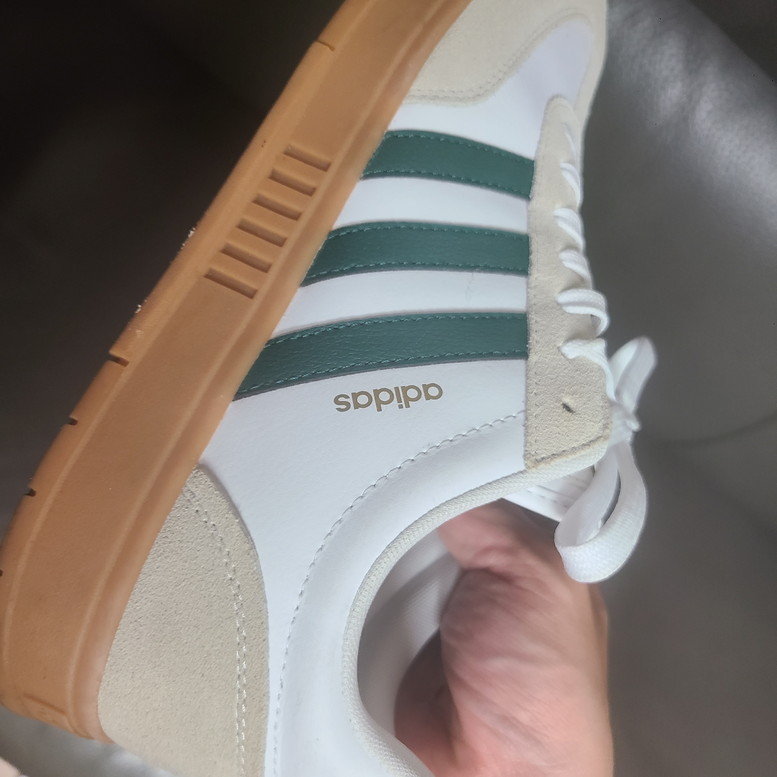 Adidas Gradas Collegiate Green 착용 스타일