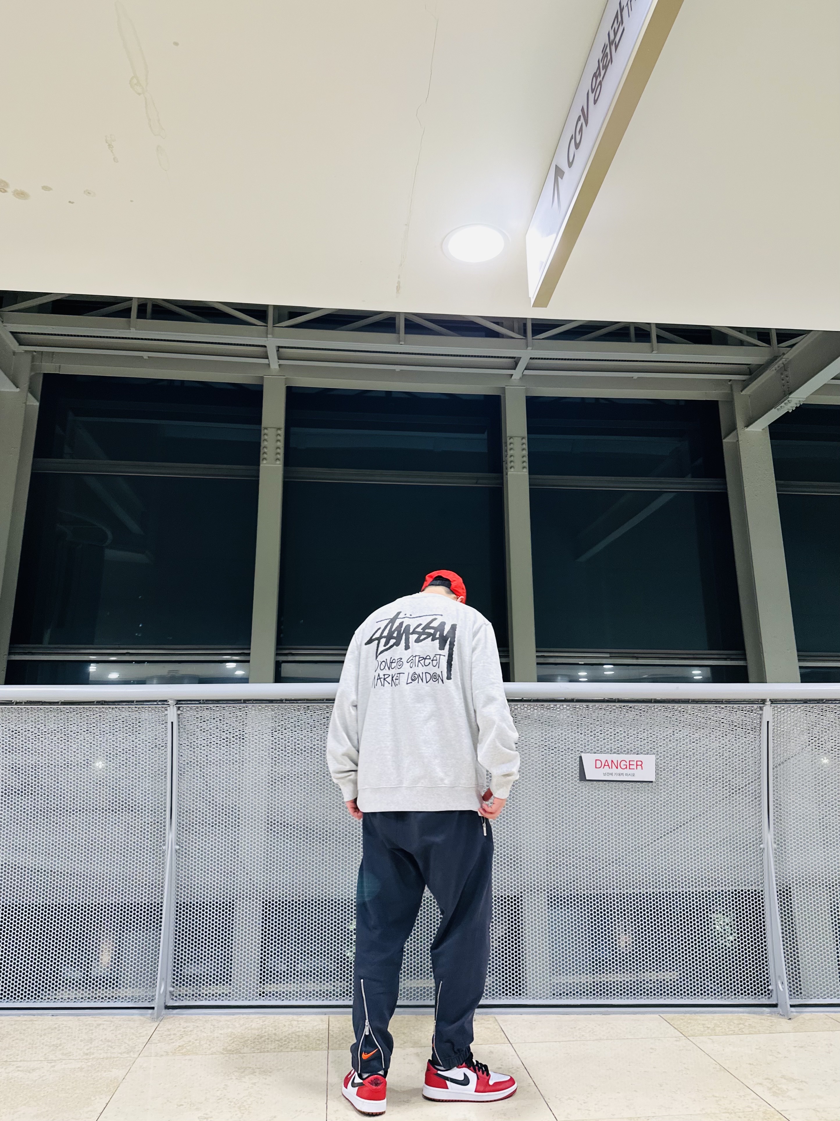 Nike x Undercover NRG AW84 TC Adjustable Cap Red, Stussy Stock DSM London Crew Ash Heather 2021 착용 스타일 - 4
